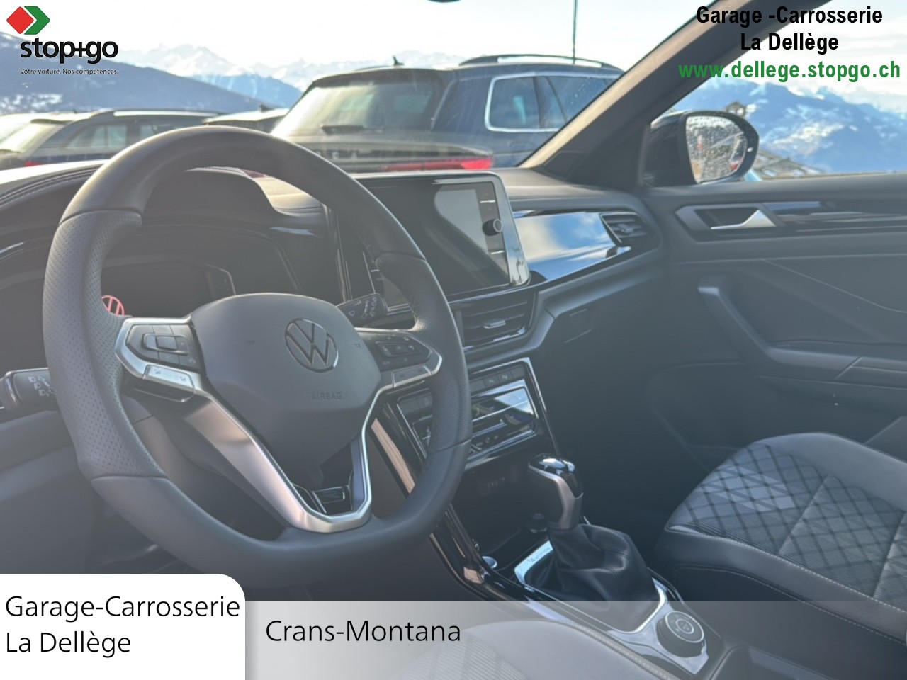 VW T-Roc 2.0 TSI R-Line DSG 4Motion-image-8