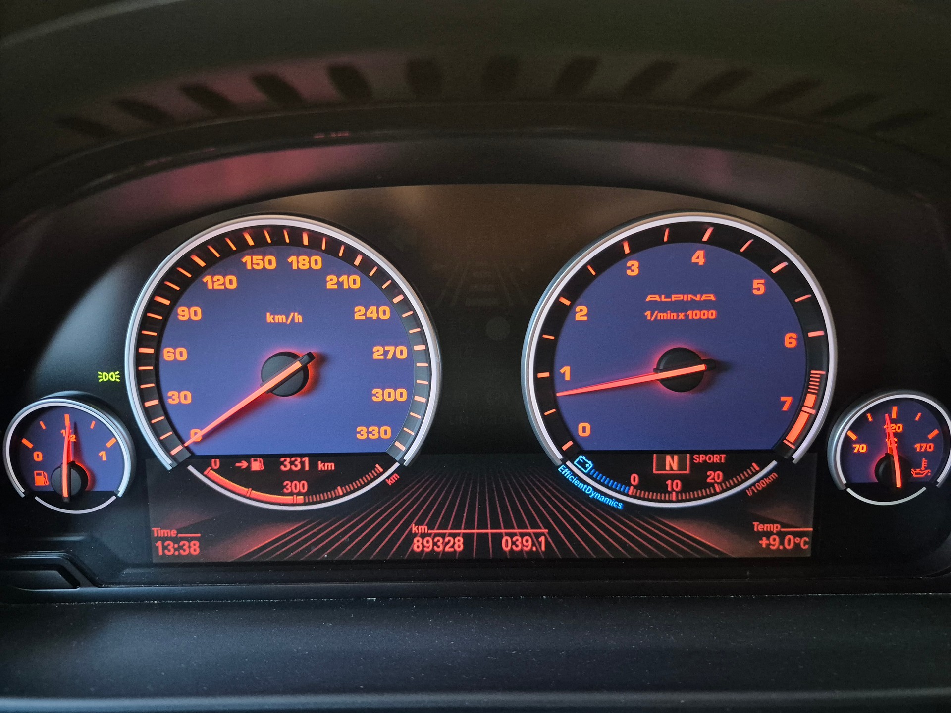 BMW-ALPINA B5 BiTurbo 4.4 V8 Switch-Tronic-image-4