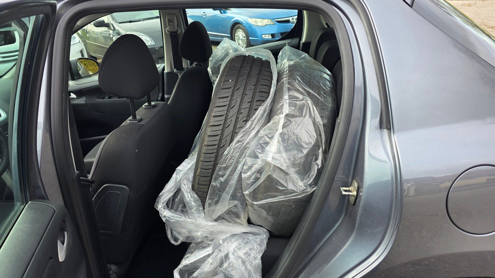 PEUGEOT 207 1.4 16V Active-image-8