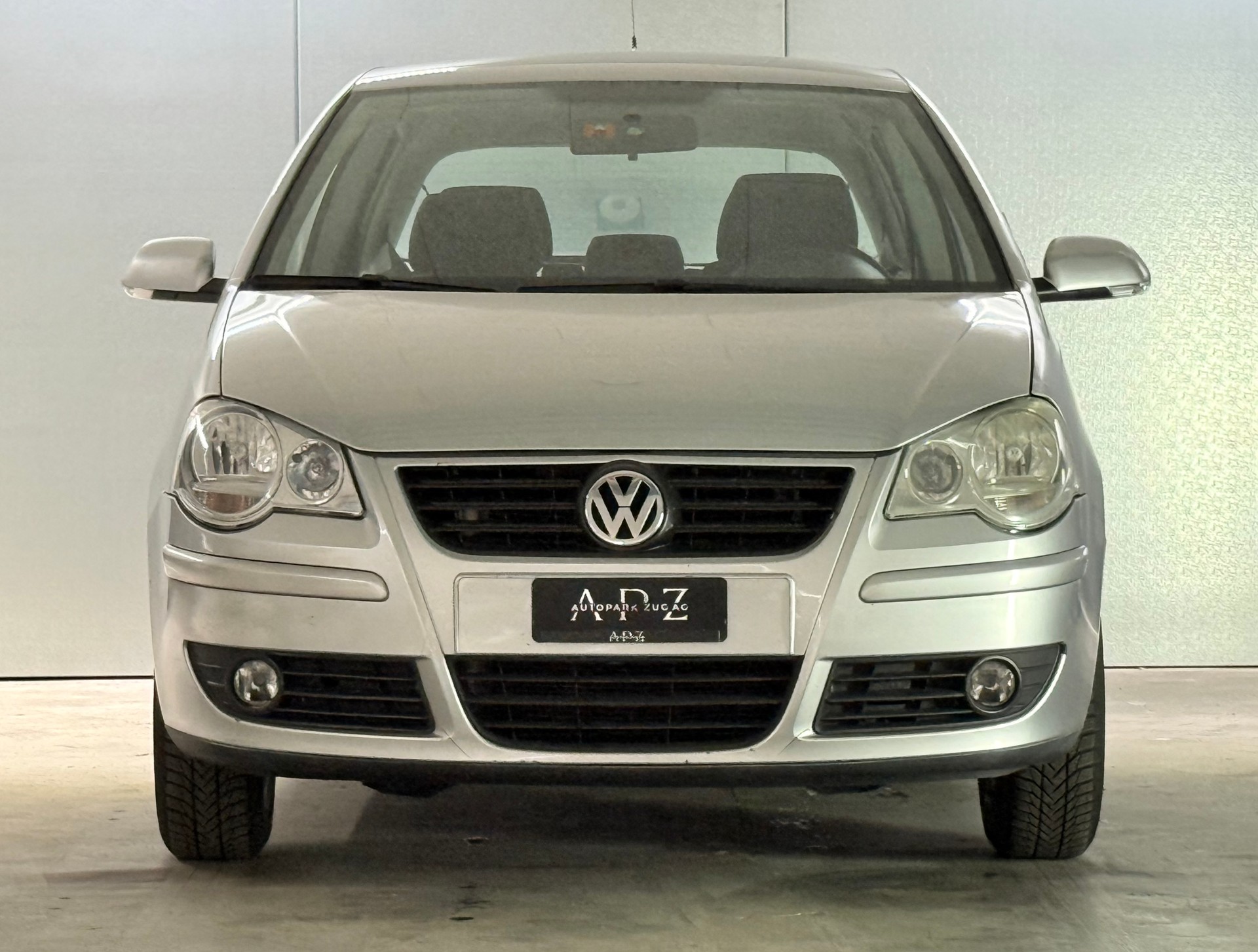 VW Polo 1.4 16V Young&Fresh Automatic-image-1