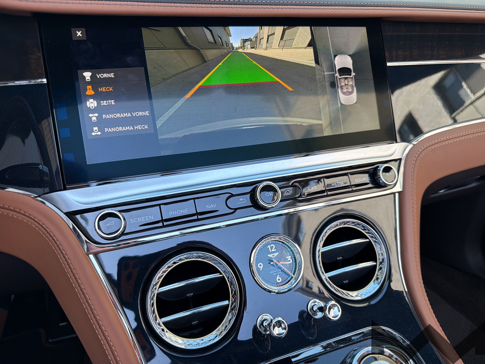 BENTLEY Continental GTC 6.0 W12-image-17