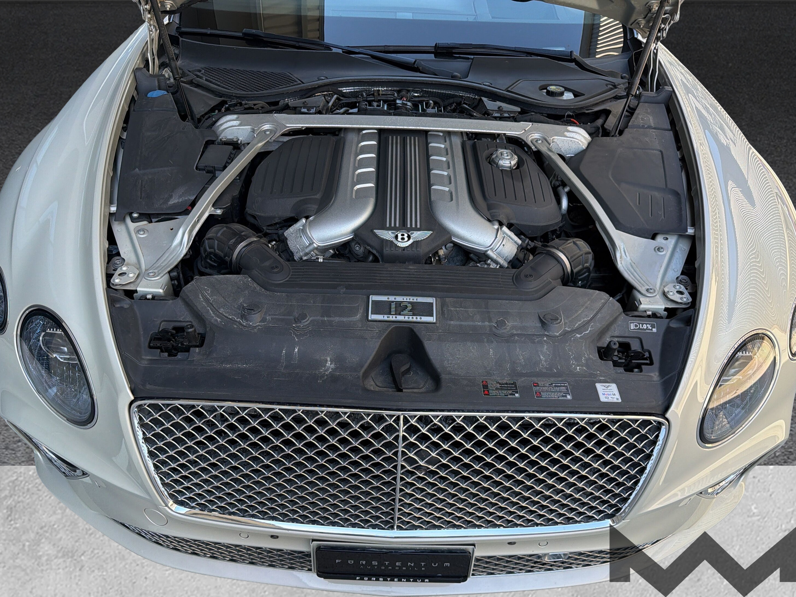 BENTLEY Continental GTC 6.0 W12-image-26