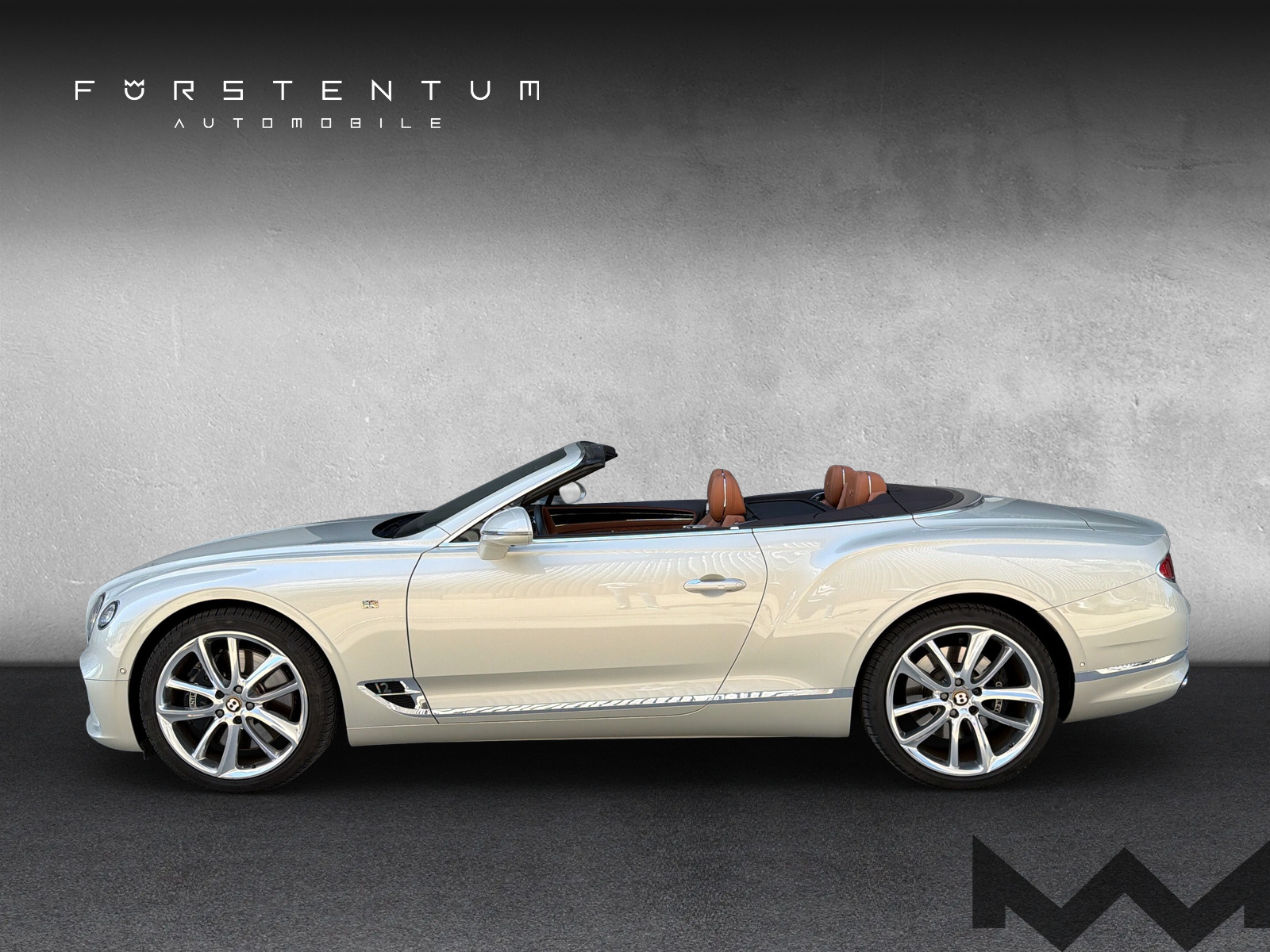 BENTLEY Continental GTC 6.0 W12-showroom-element-1