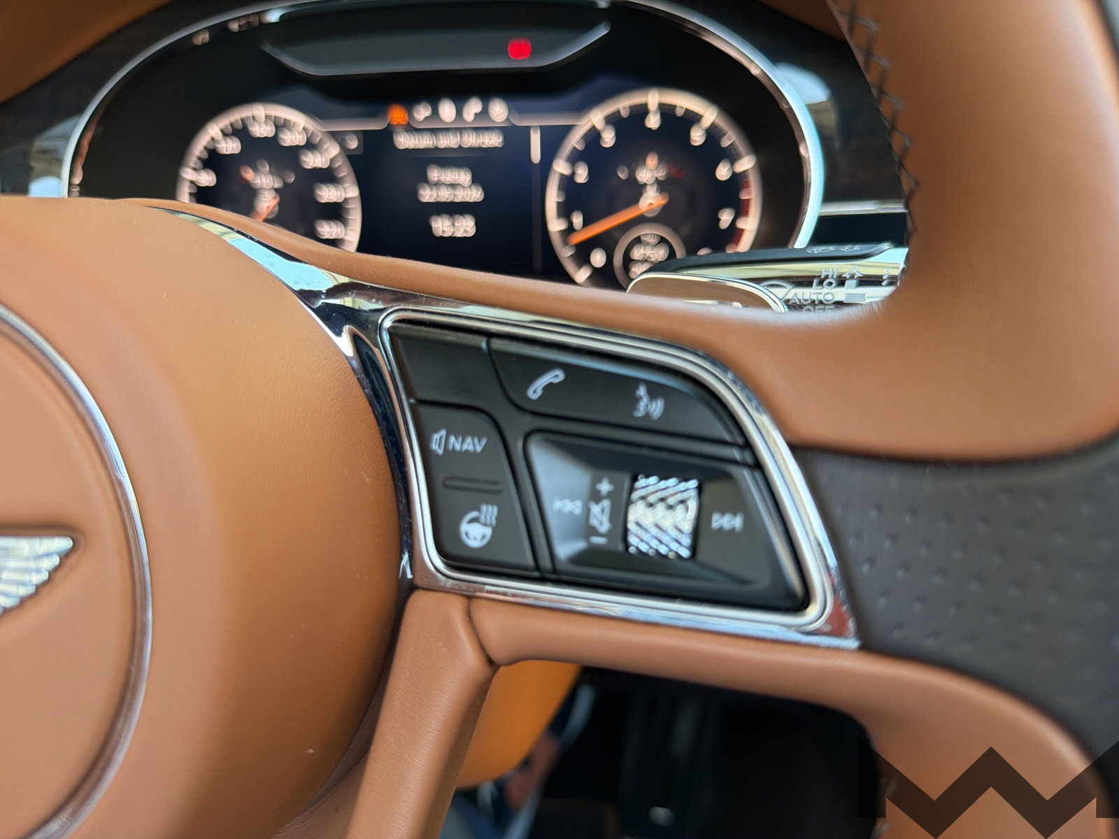 BENTLEY Continental GTC 6.0 W12-image-21