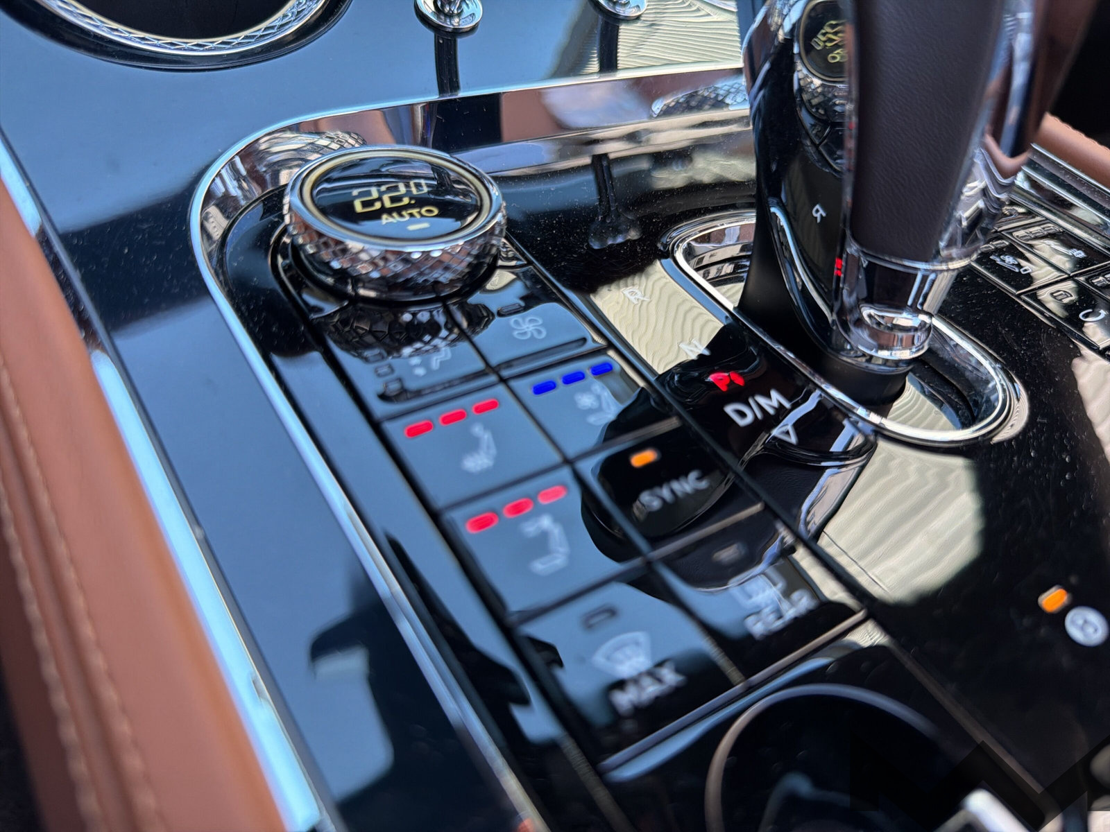 BENTLEY Continental GTC 6.0 W12-image-19