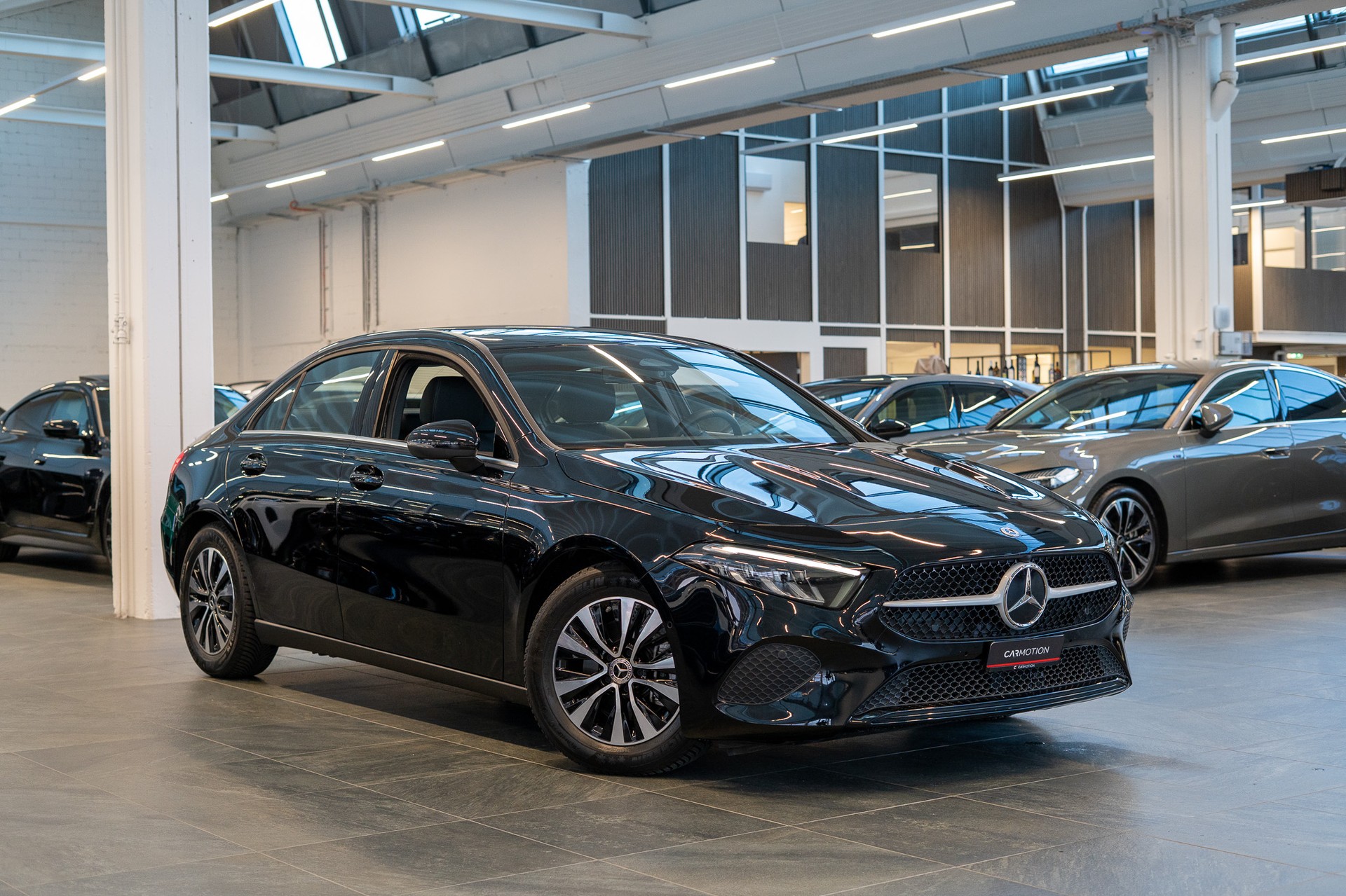 MERCEDES-BENZ A 180 Progressive Limousine / Facelift / Rückfahrkamera / Sitzheizung-showroom-element-2