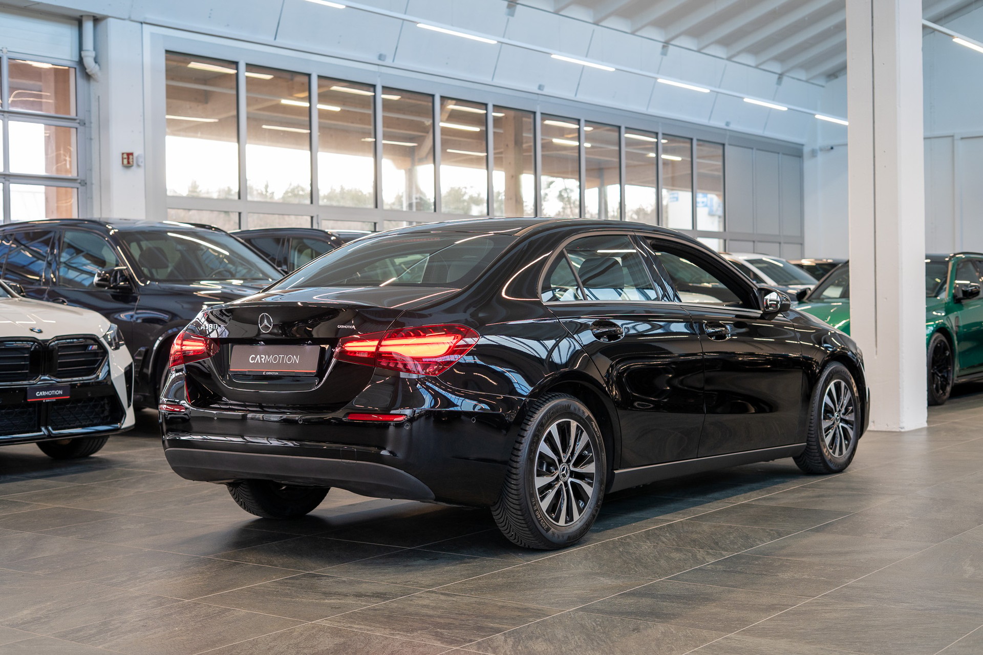 MERCEDES-BENZ A 180 Progressive Limousine / Facelift / Rückfahrkamera / Sitzheizung-showroom-element-3