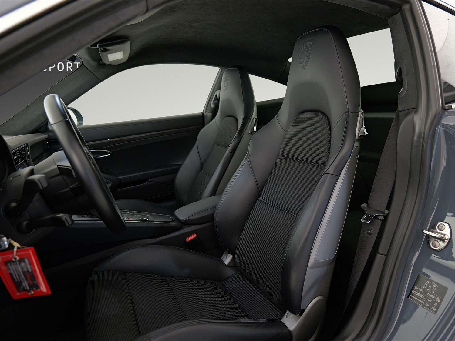 PORSCHE 911 GT3-image-4