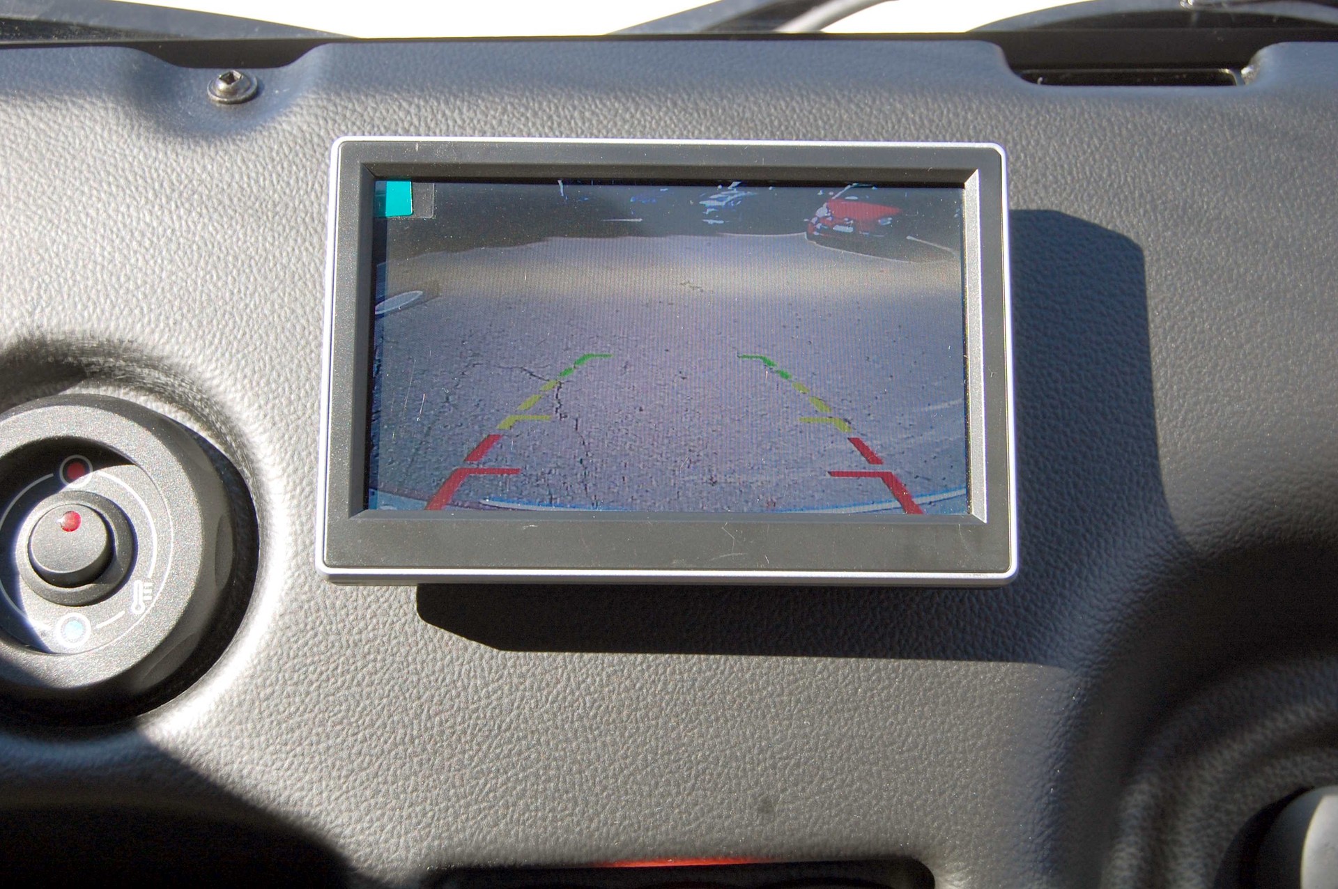 AIXAM E-Truck Van-image-12