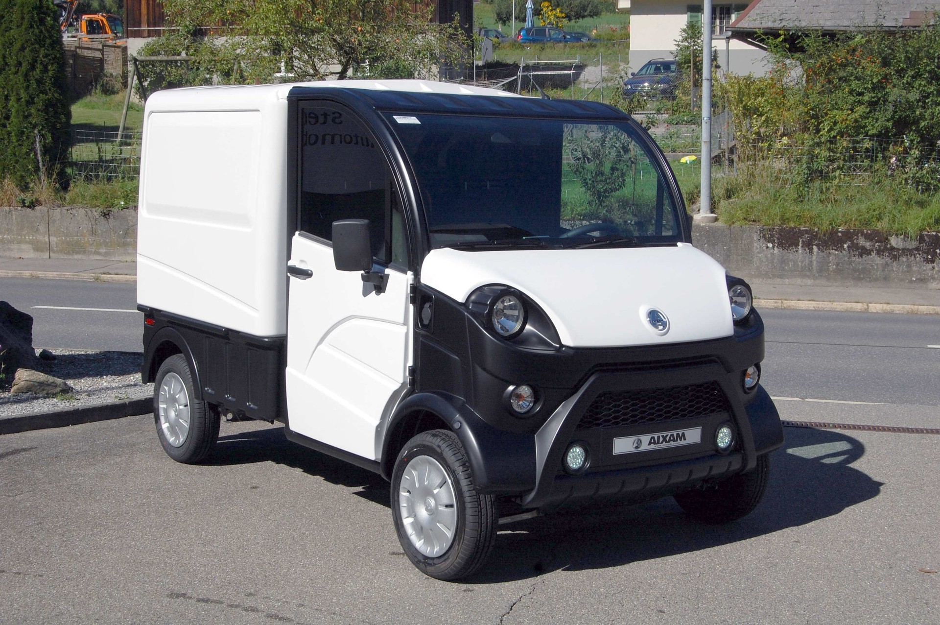 AIXAM E-Truck Van