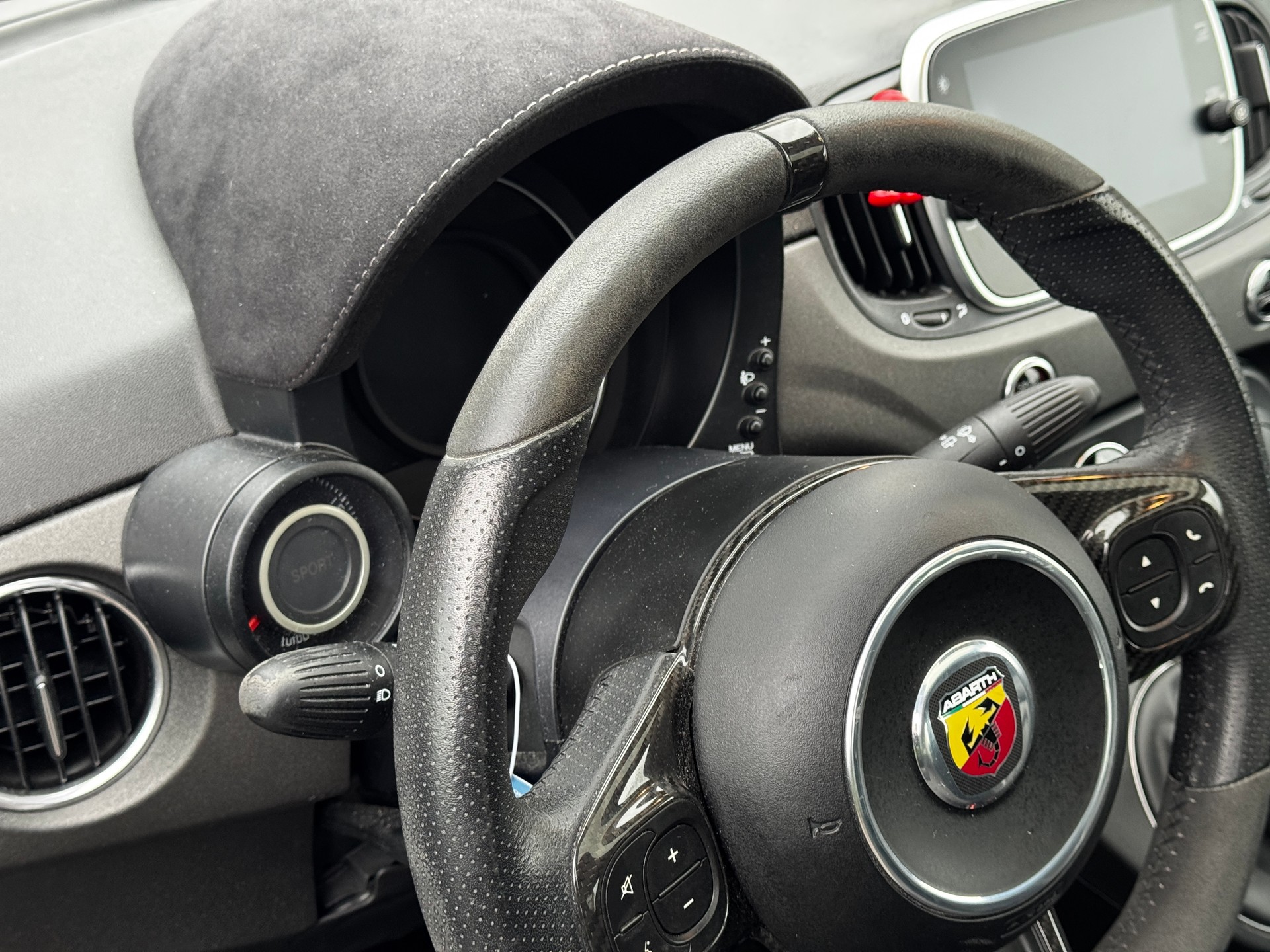 FIAT 595 1.4 16V Turbo Abarth Competition-image-9