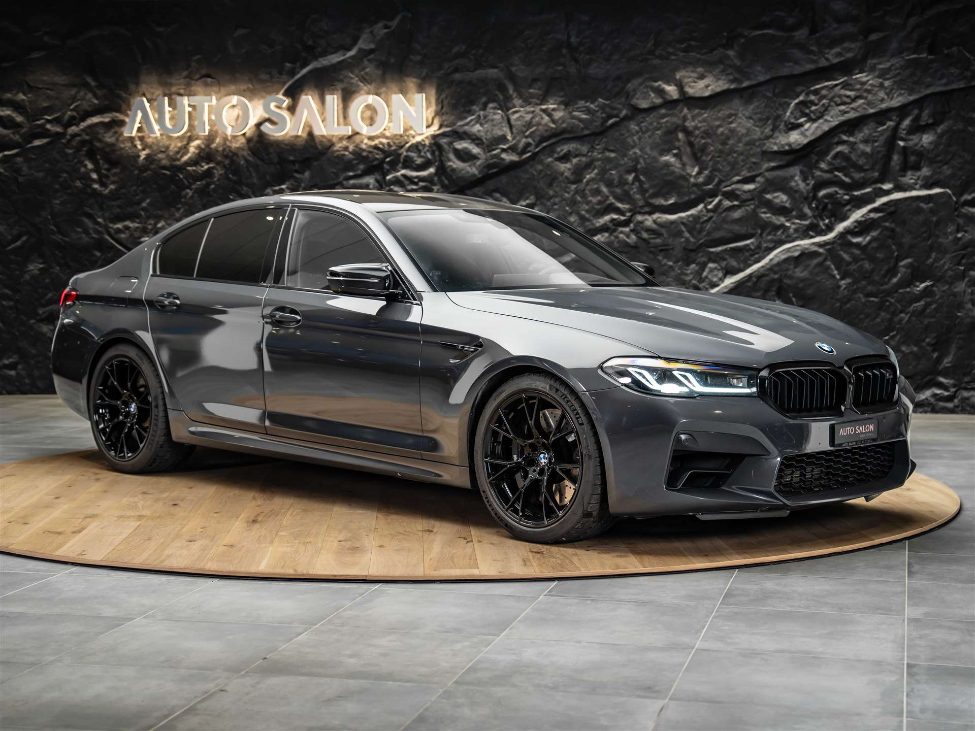 BMW M5 xDrive Competition Drivelogic *Carbon Dach*Head-Up*360°*-image-6