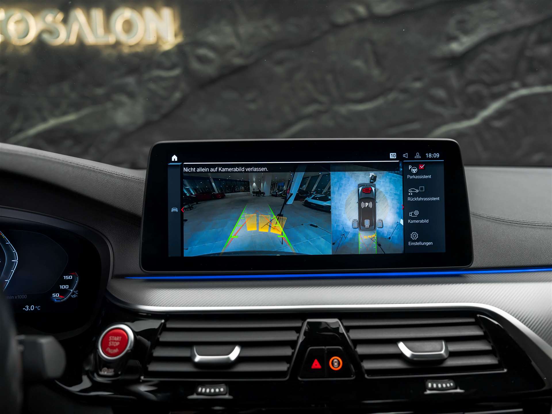 BMW M5 xDrive Competition Drivelogic *Carbon Dach*Head-Up*360°*-image-52