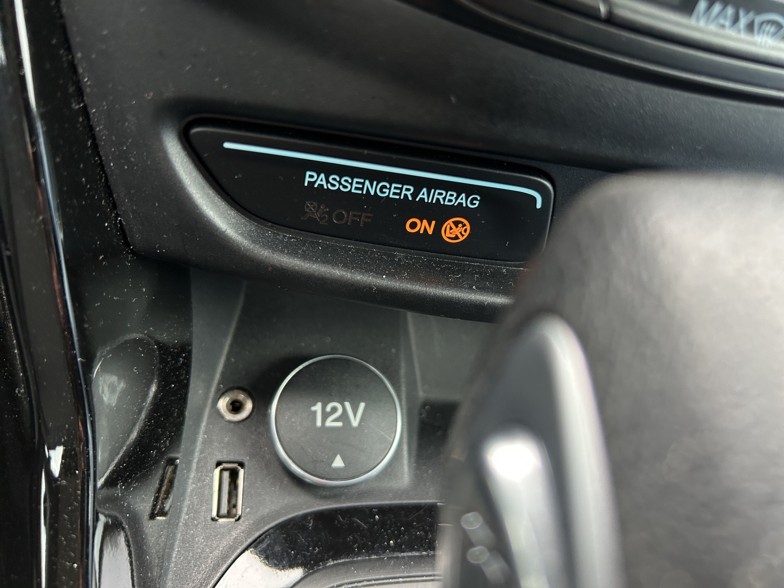 FORD B-Max 1.6 Ti-VCT Titanium PowerShift-image-13