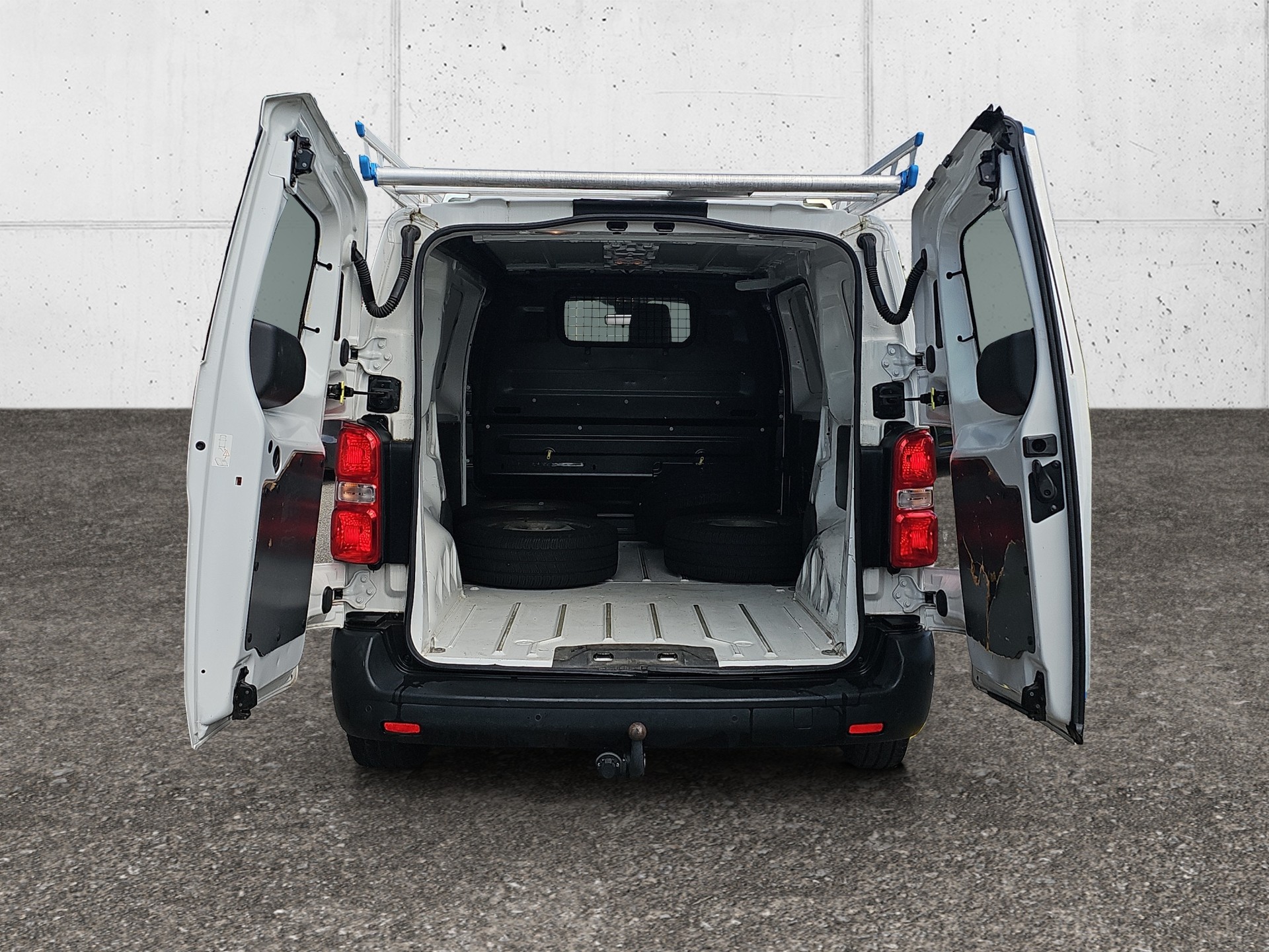 TOYOTA Proace 1.5D s/s Panel Van L1 Terra-image-6