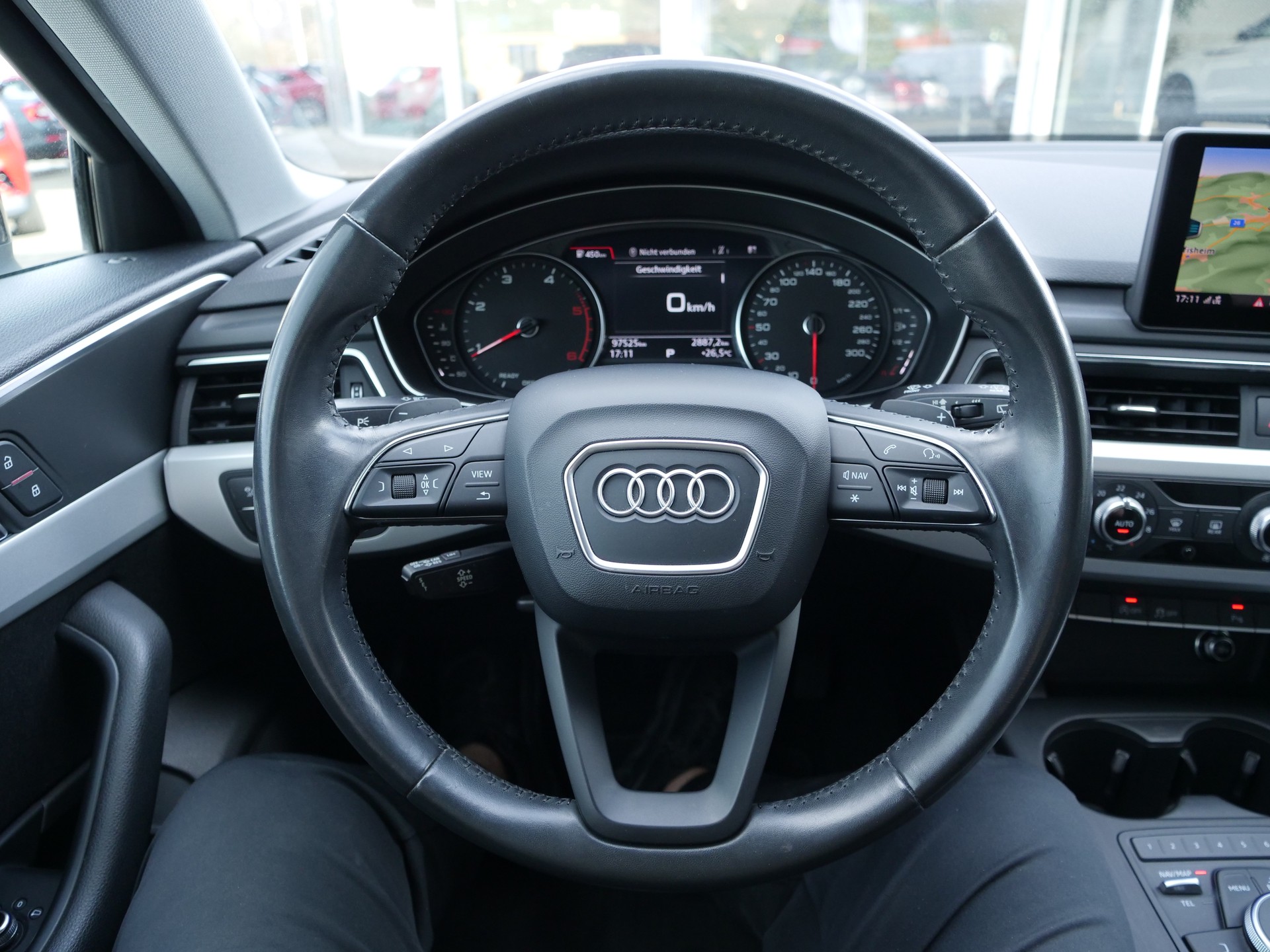 AUDI A4 Avant 2.0 TDI S-tronic-image-11