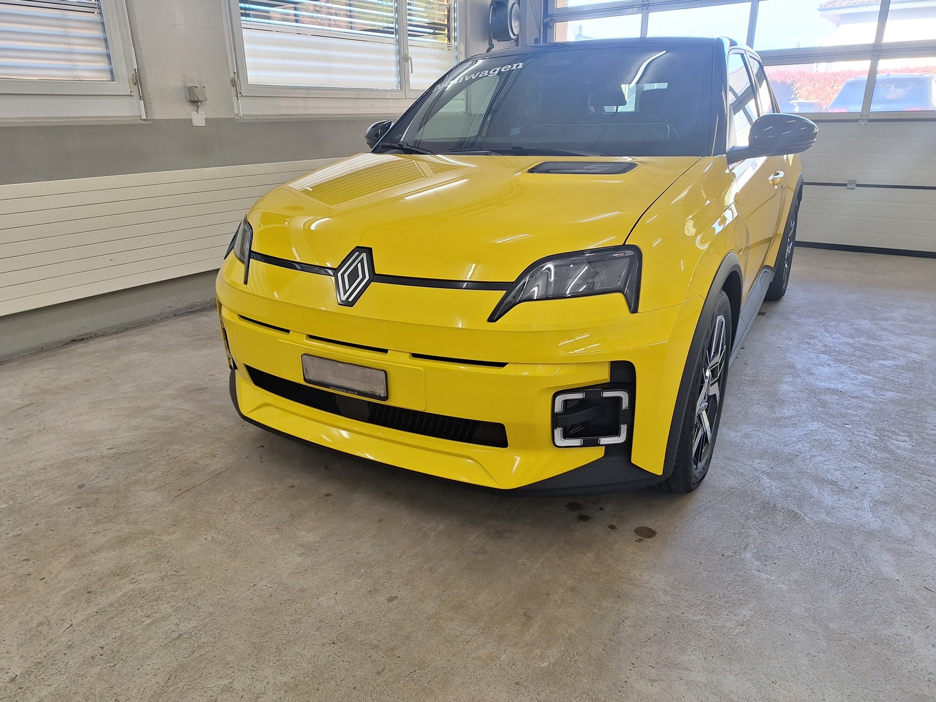 RENAULT R5 E-Tech Urban Range 40 kWh Techno⚡Keine Ablieferungspauschale⚡-showroom-element-3