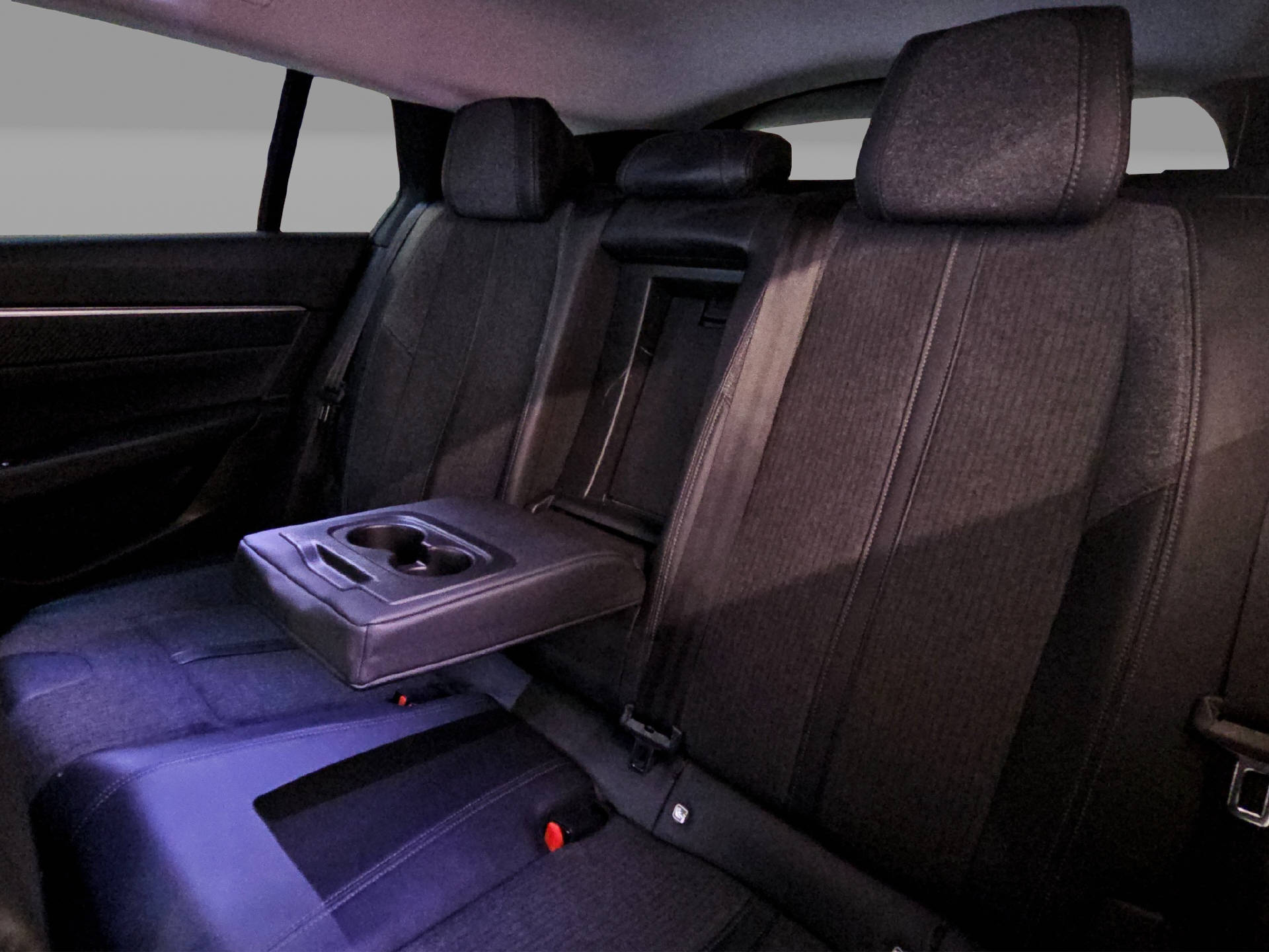 PEUGEOT 508 SW 1.6 PureTech Allure-image-13