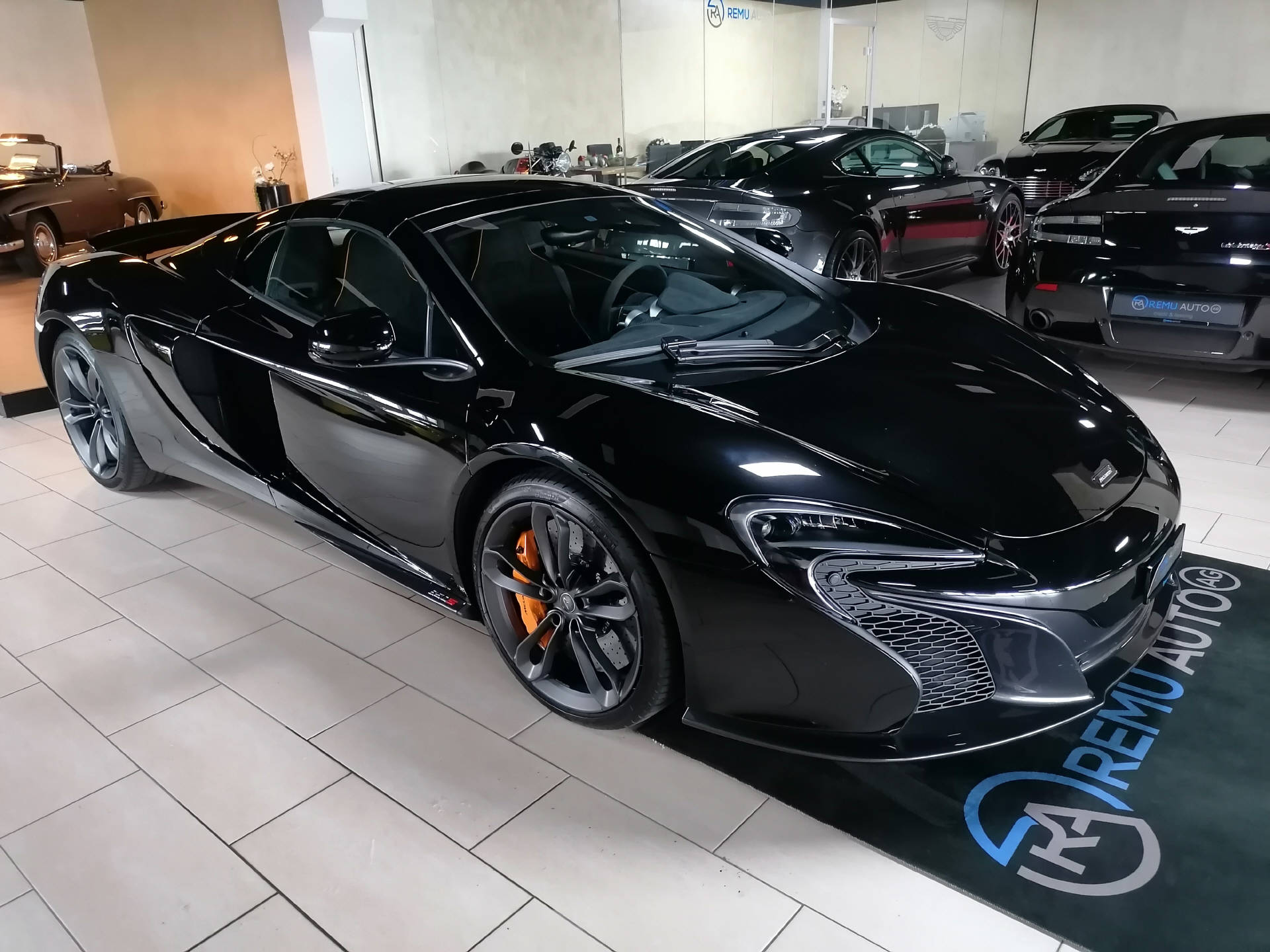 McLAREN 650S Spider 3.8 V8 SSG-image-18