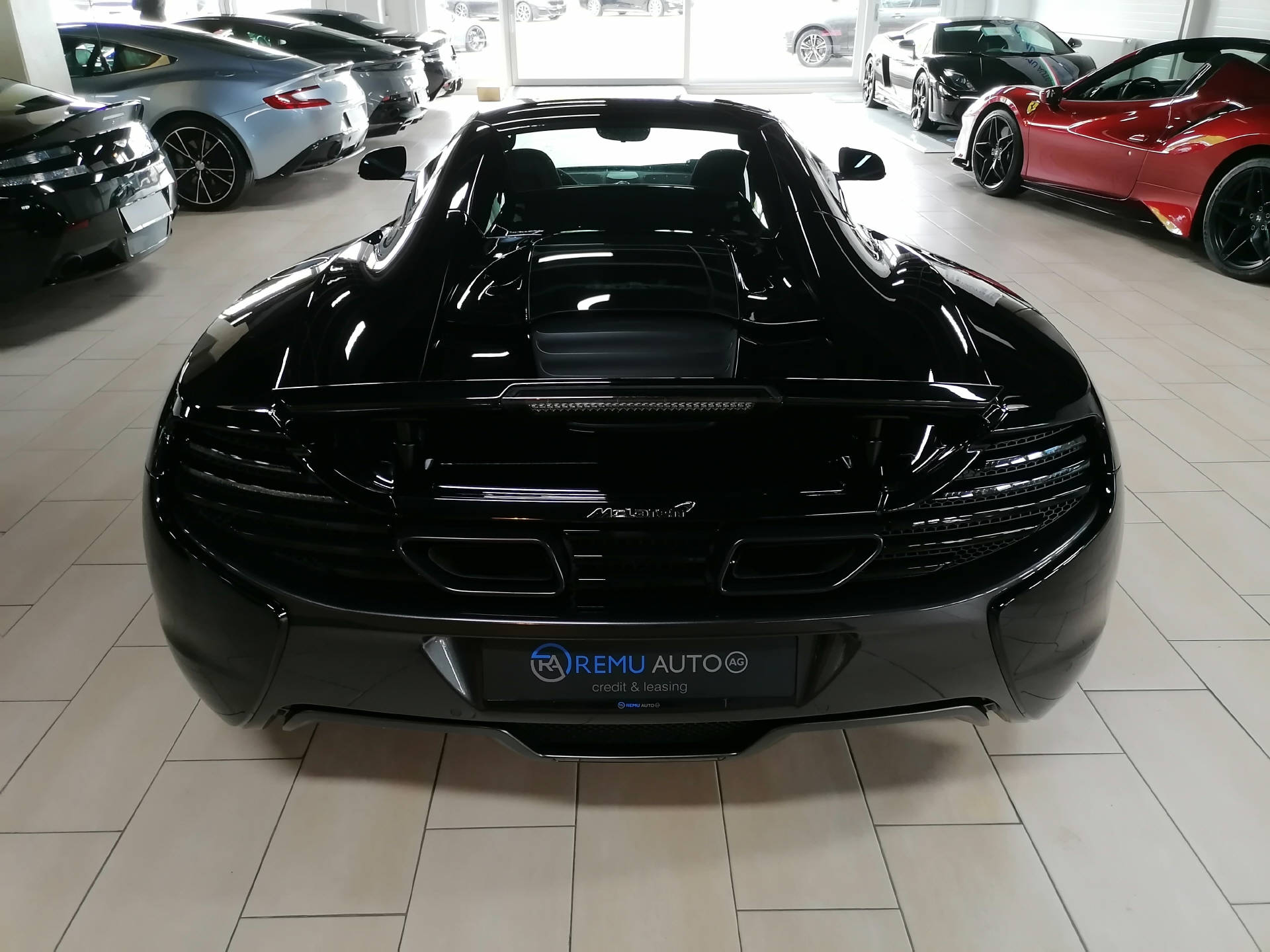 McLAREN 650S Spider 3.8 V8 SSG-image-21