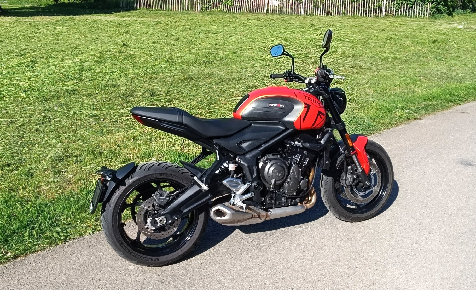 TRIUMPH Trident 660-image-2