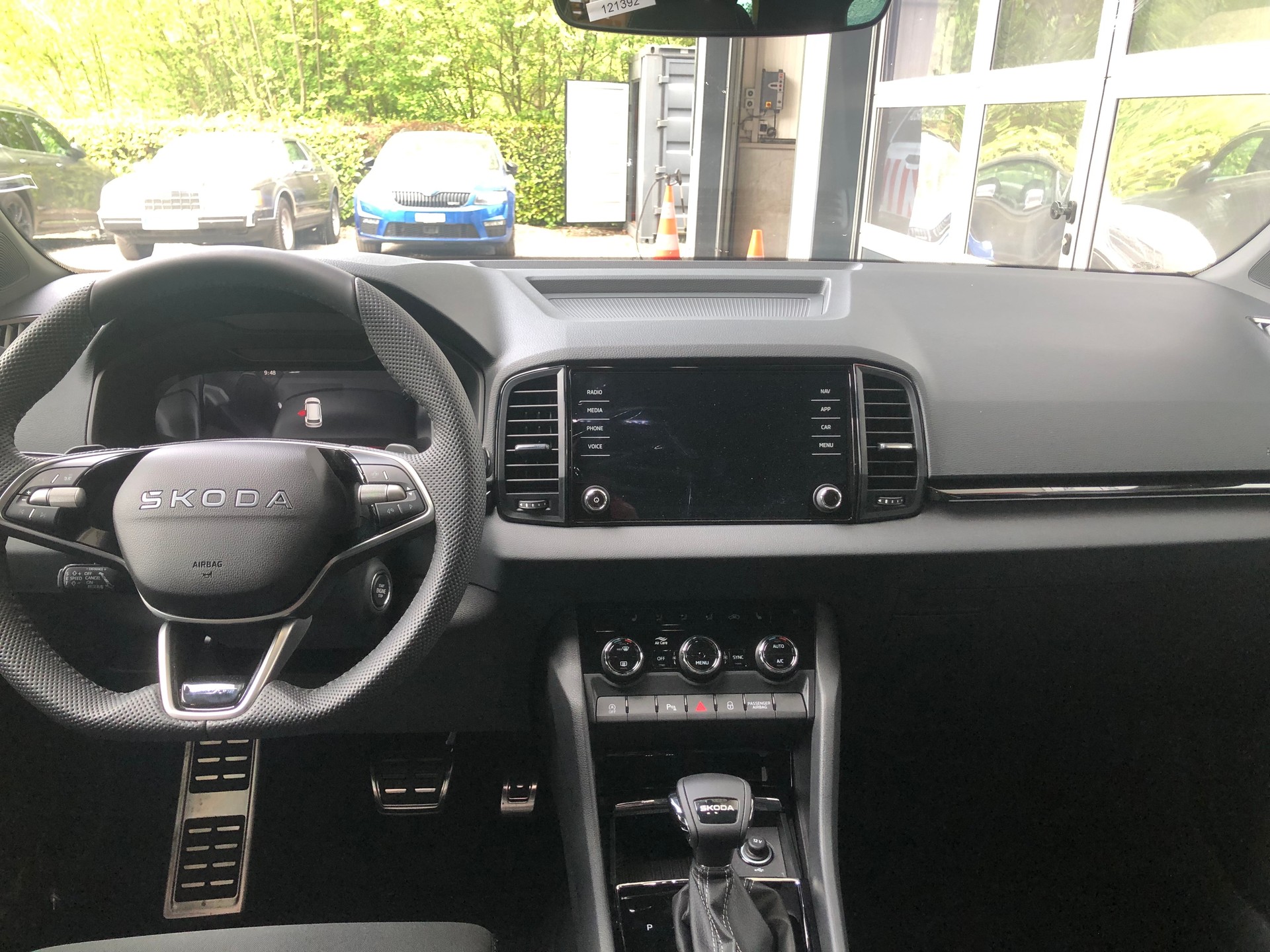 SKODA Karoq 1.5 TSI SportLine DSG-image-6