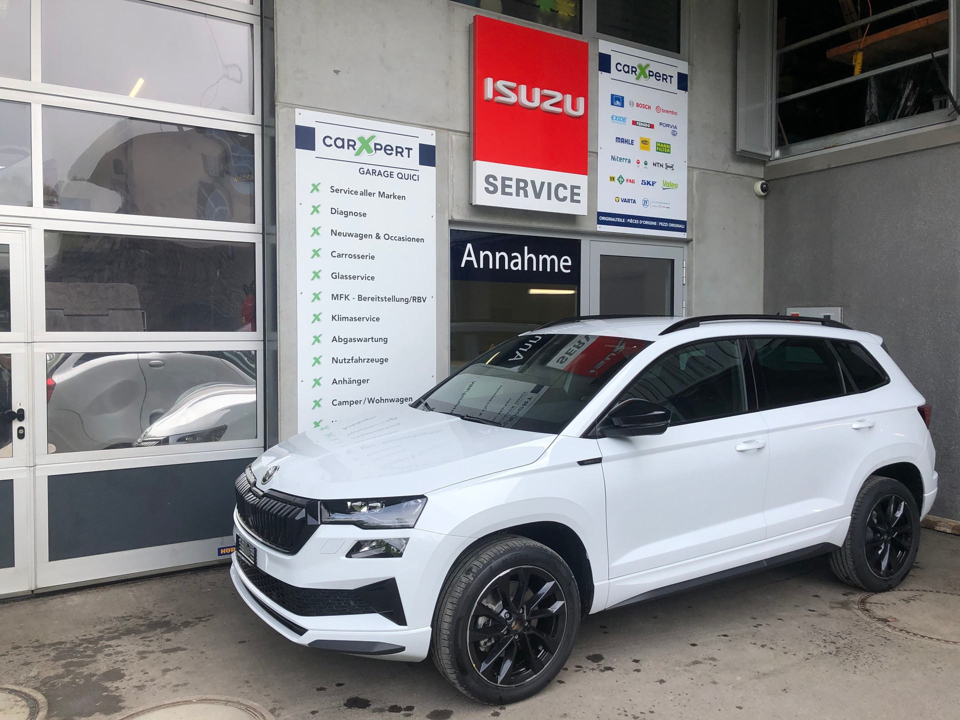 SKODA Karoq 1.5 TSI SportLine DSG-image-1