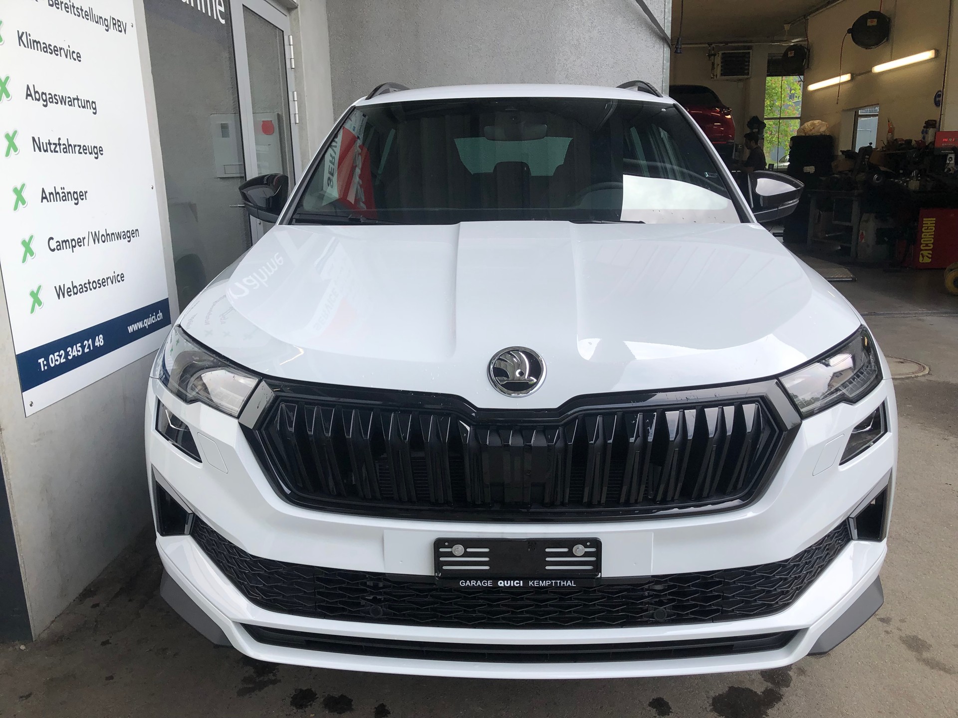 SKODA Karoq 1.5 TSI SportLine DSG-image-3