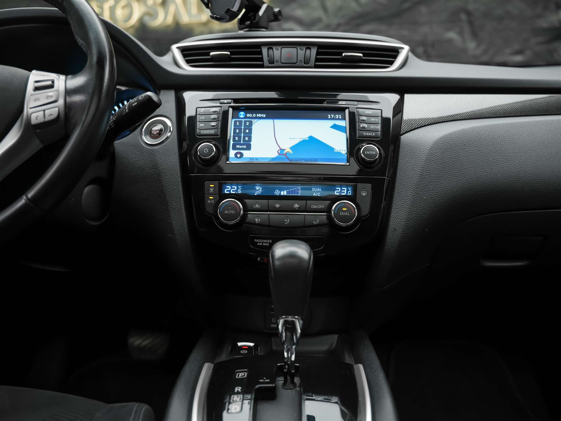 NISSAN X-Trail 2.0 dCi N-Vision 4x4 *Panorama*360° Kamera*Navigationssystem*-image-20