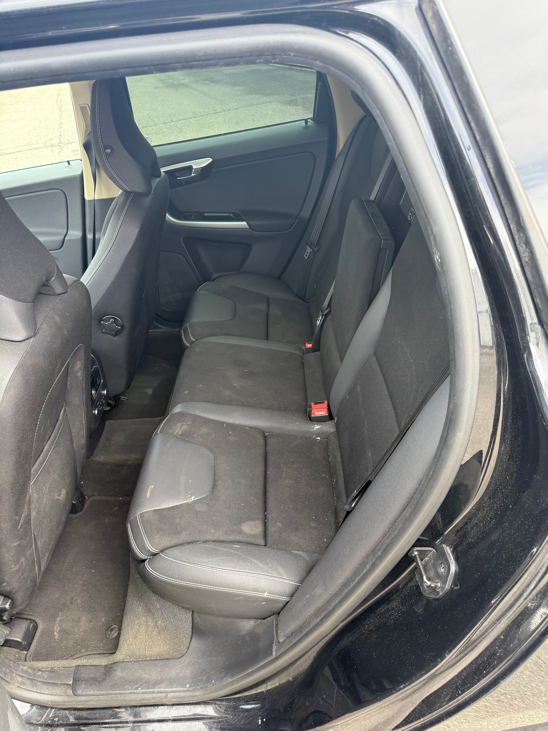 VOLVO XC60 2.4D AWD Geartronic-image-7