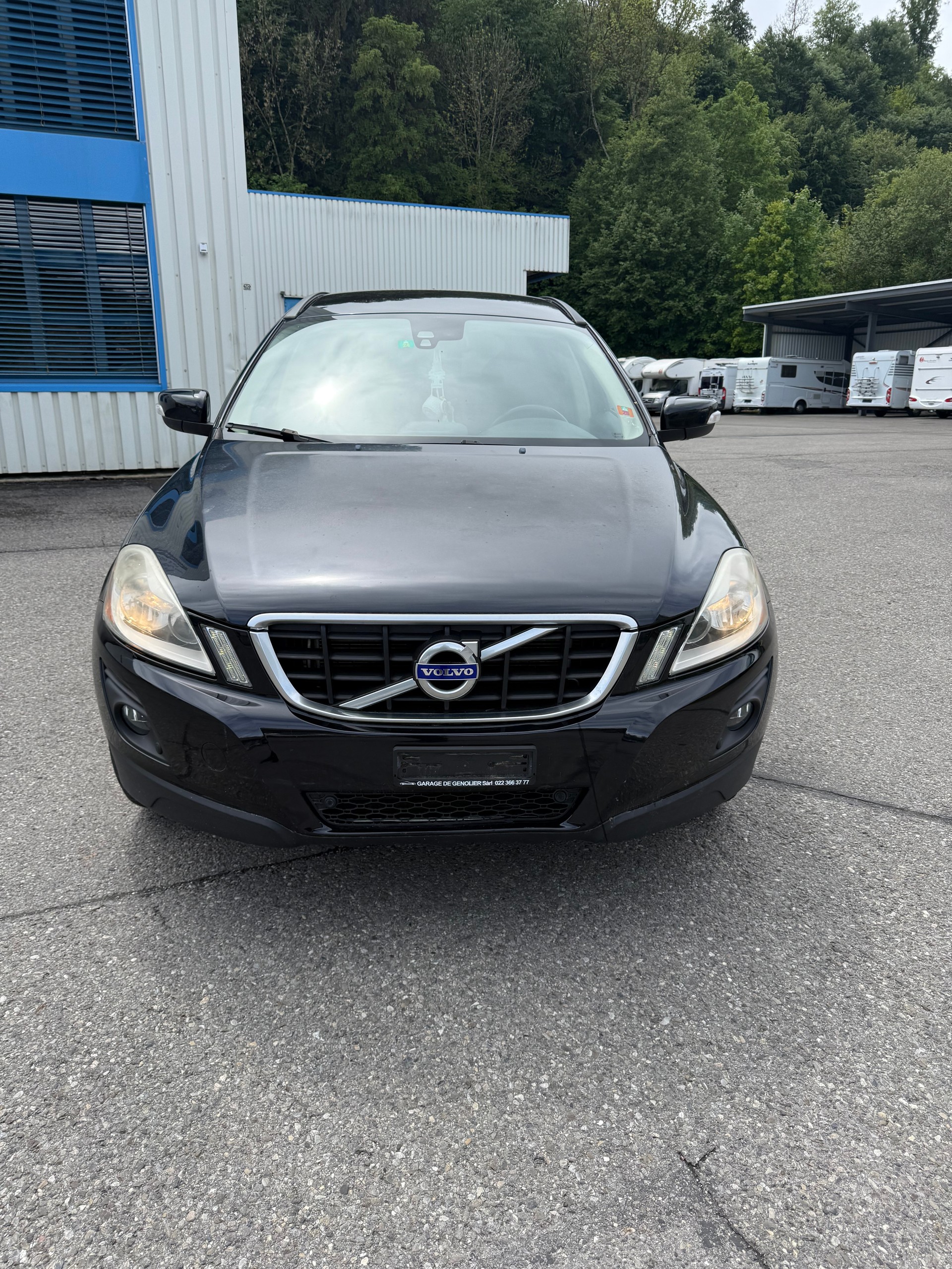 VOLVO XC60 2.4D AWD Geartronic-image-1