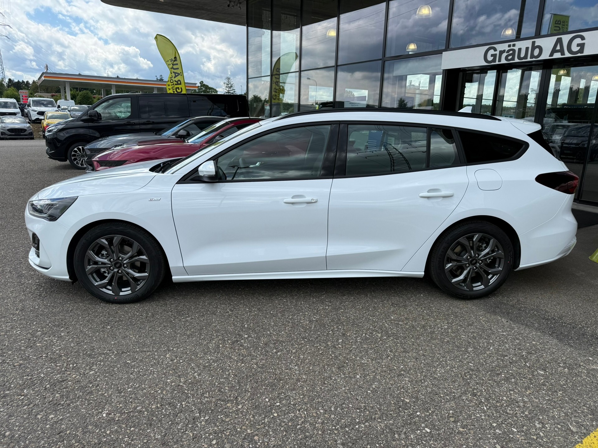 FORD Focus 1.0 MHEV ST-Line Automat-showroom-element-3