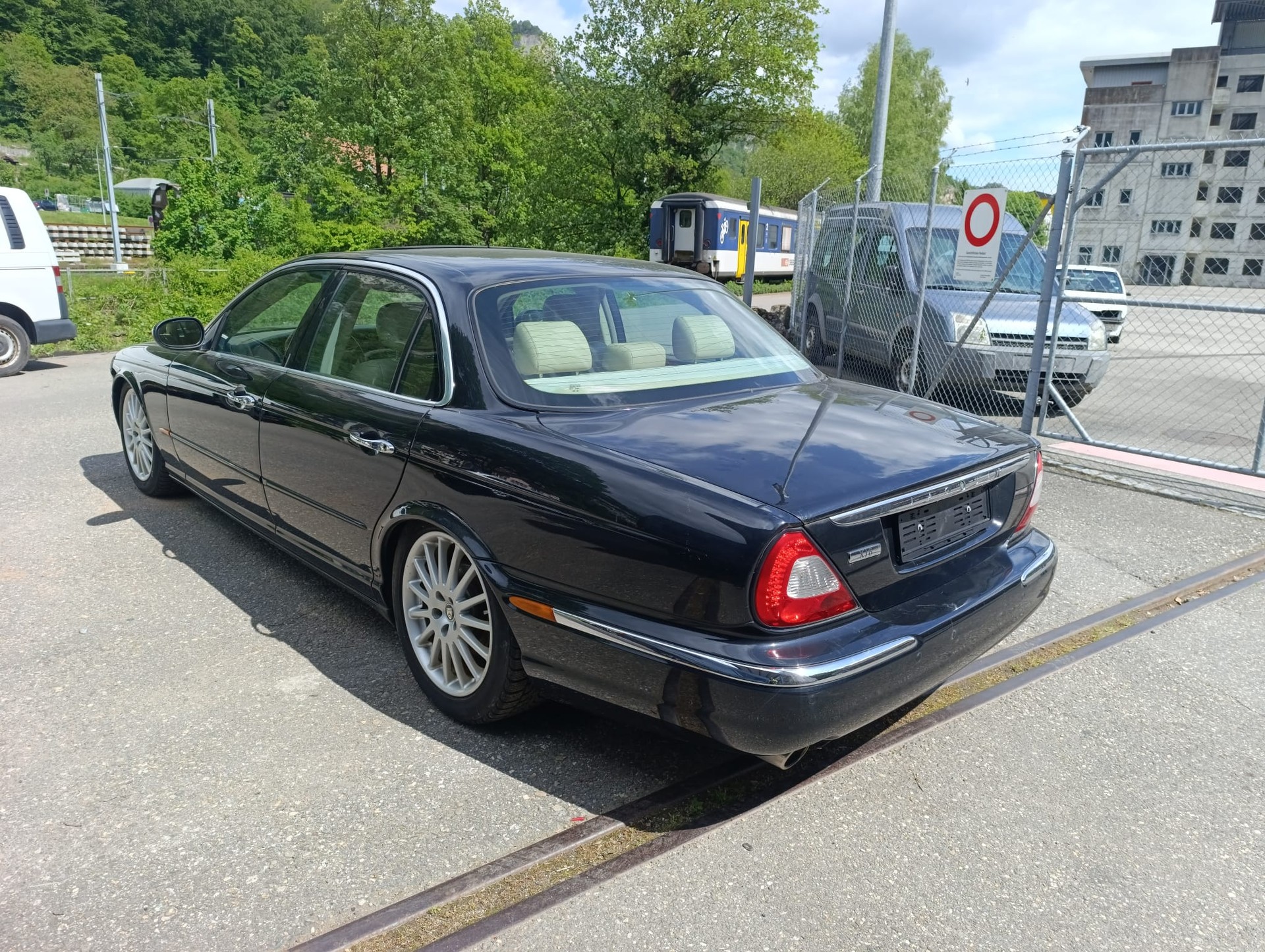 JAGUAR XJ8 4.2 V8 Executive-image-7