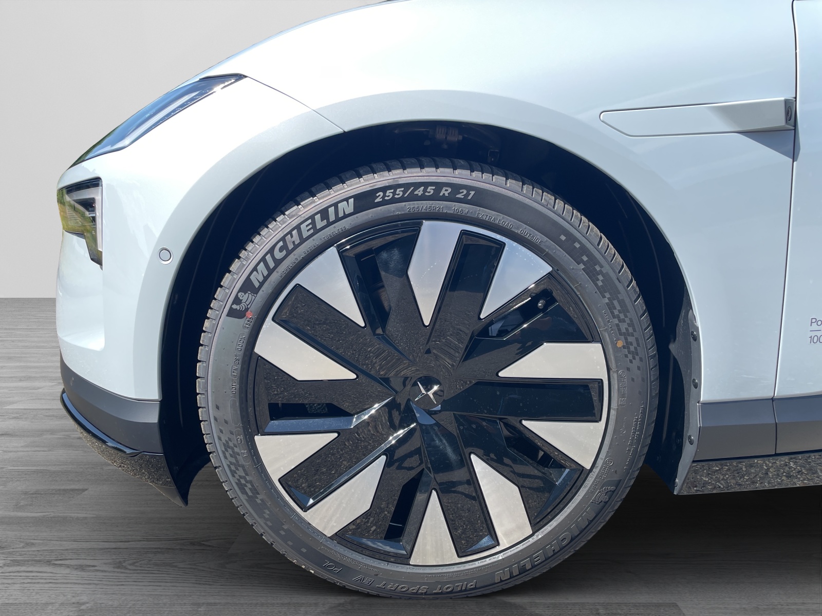 POLESTAR 4 Long Range Single Motor Prime-image-8