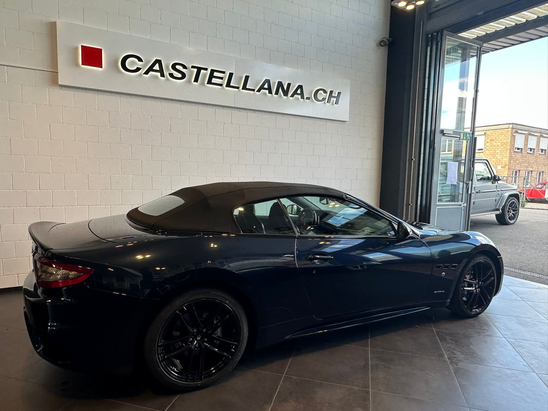 MASERATI GranCabrio Sport Automatica-showroom-element-1
