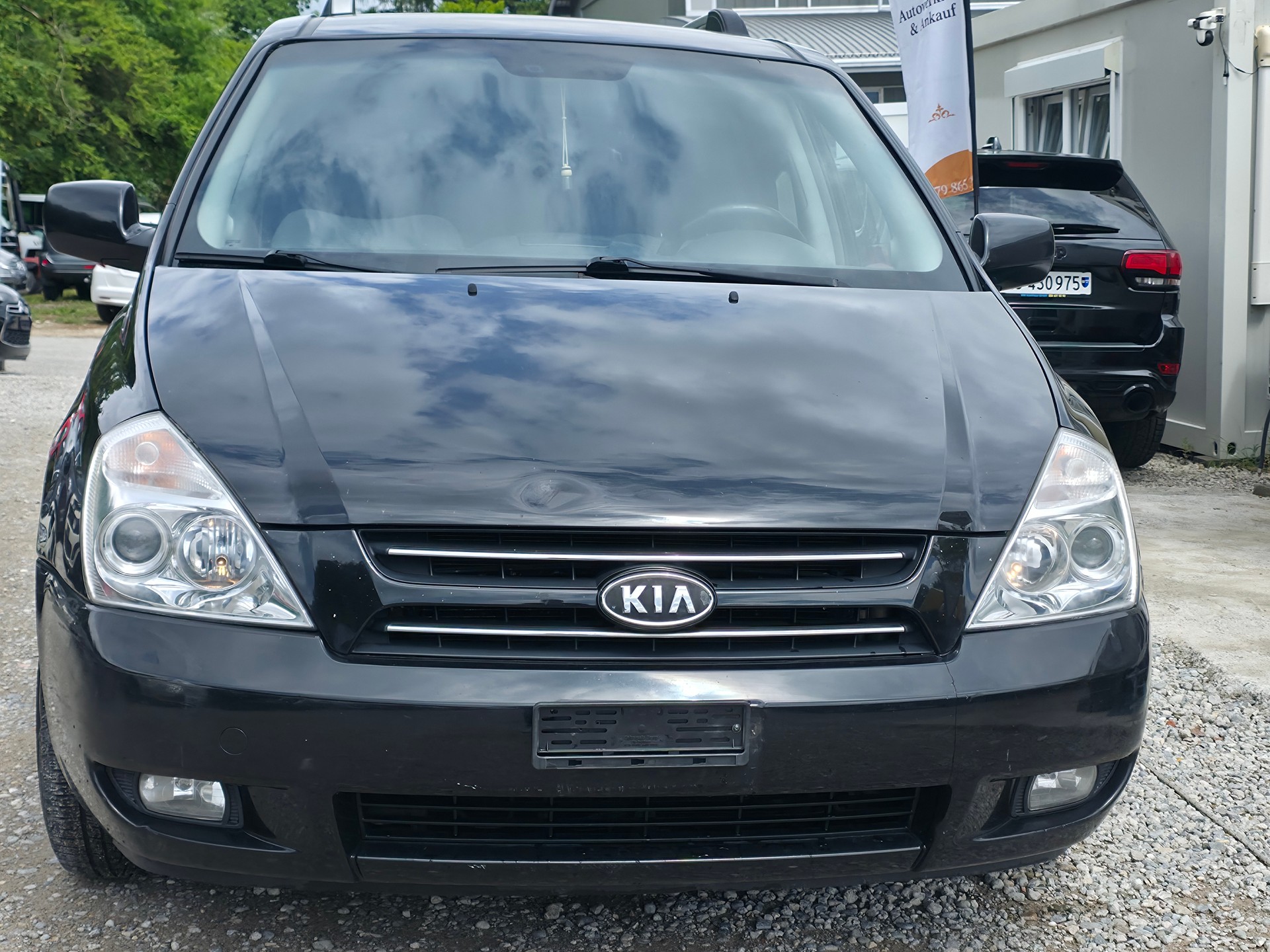 KIA Carnival 2.9 CRDi Trend *** Frisch ab MFK / Frisch ab Service / Automat / Gratis Lieferung ***-showroom-element-3