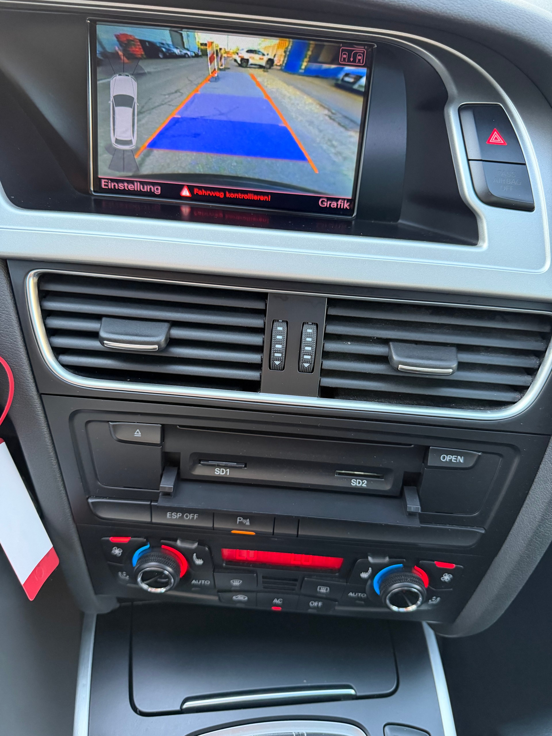AUDI S4 Avant 3.0 TFSI quattro S-tronic-image-18