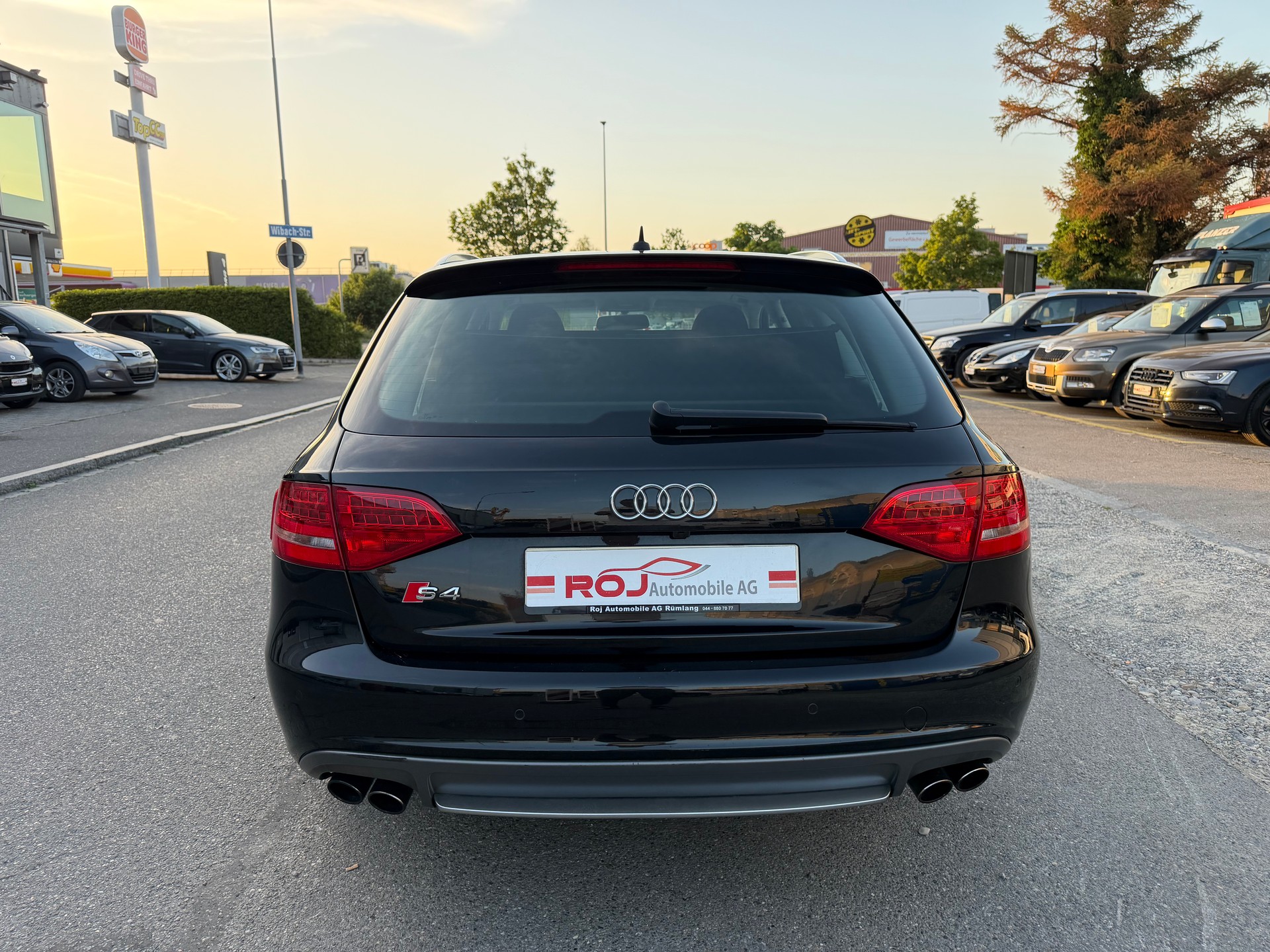 AUDI S4 Avant 3.0 TFSI quattro S-tronic-image-5