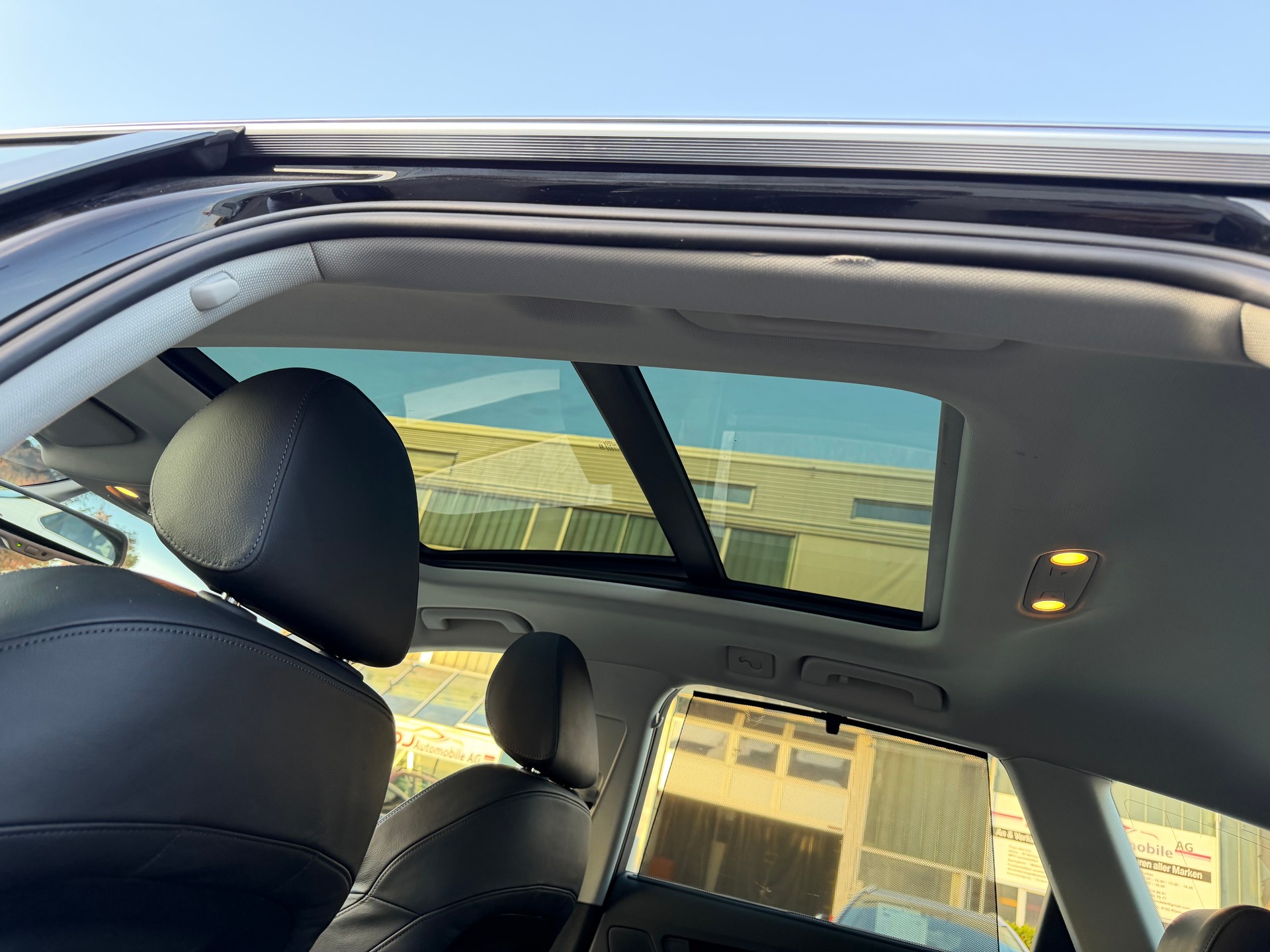 AUDI S4 Avant 3.0 TFSI quattro S-tronic-image-12