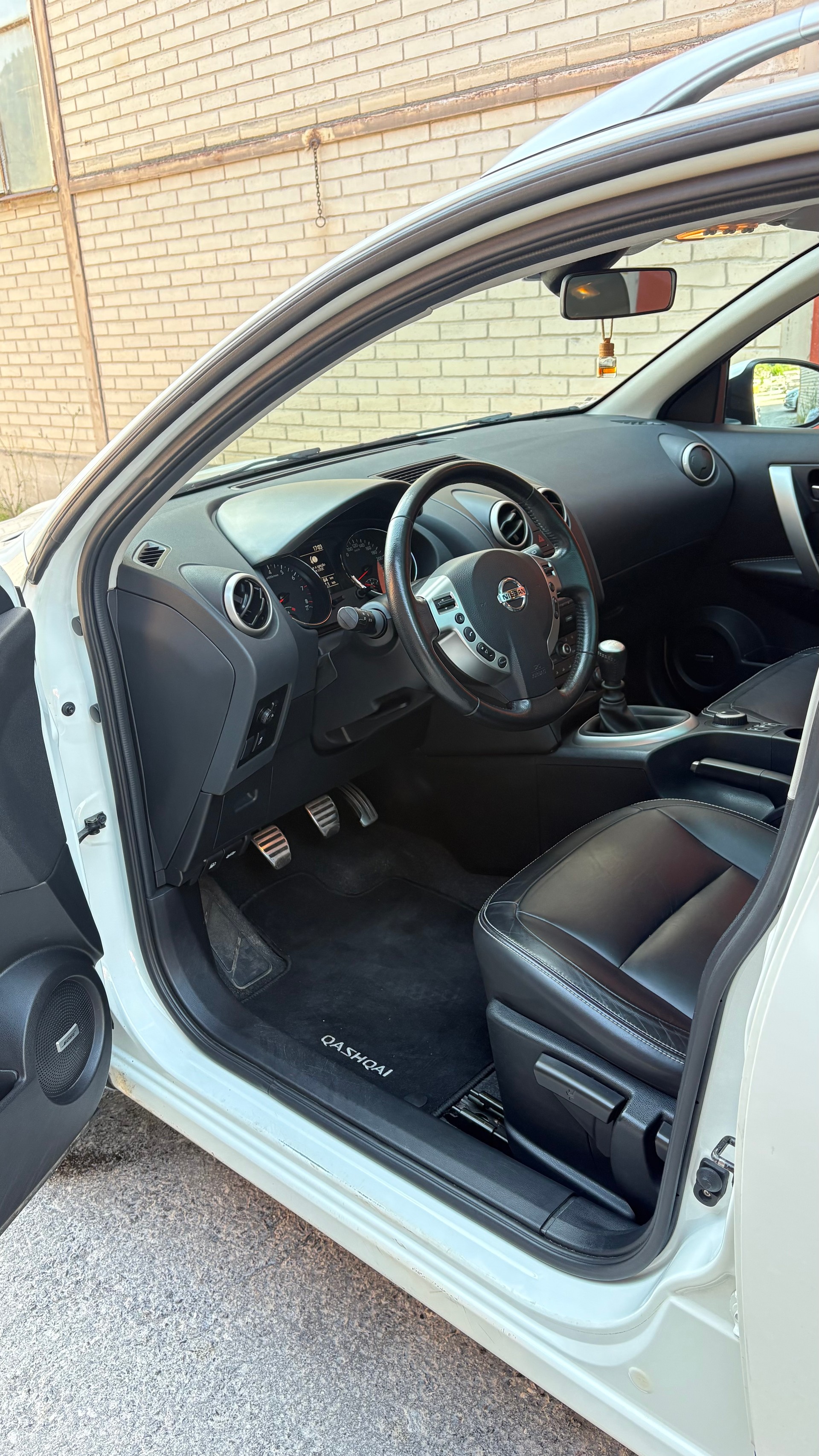 NISSAN Qashqai 2.0 4WD tekna-image-5