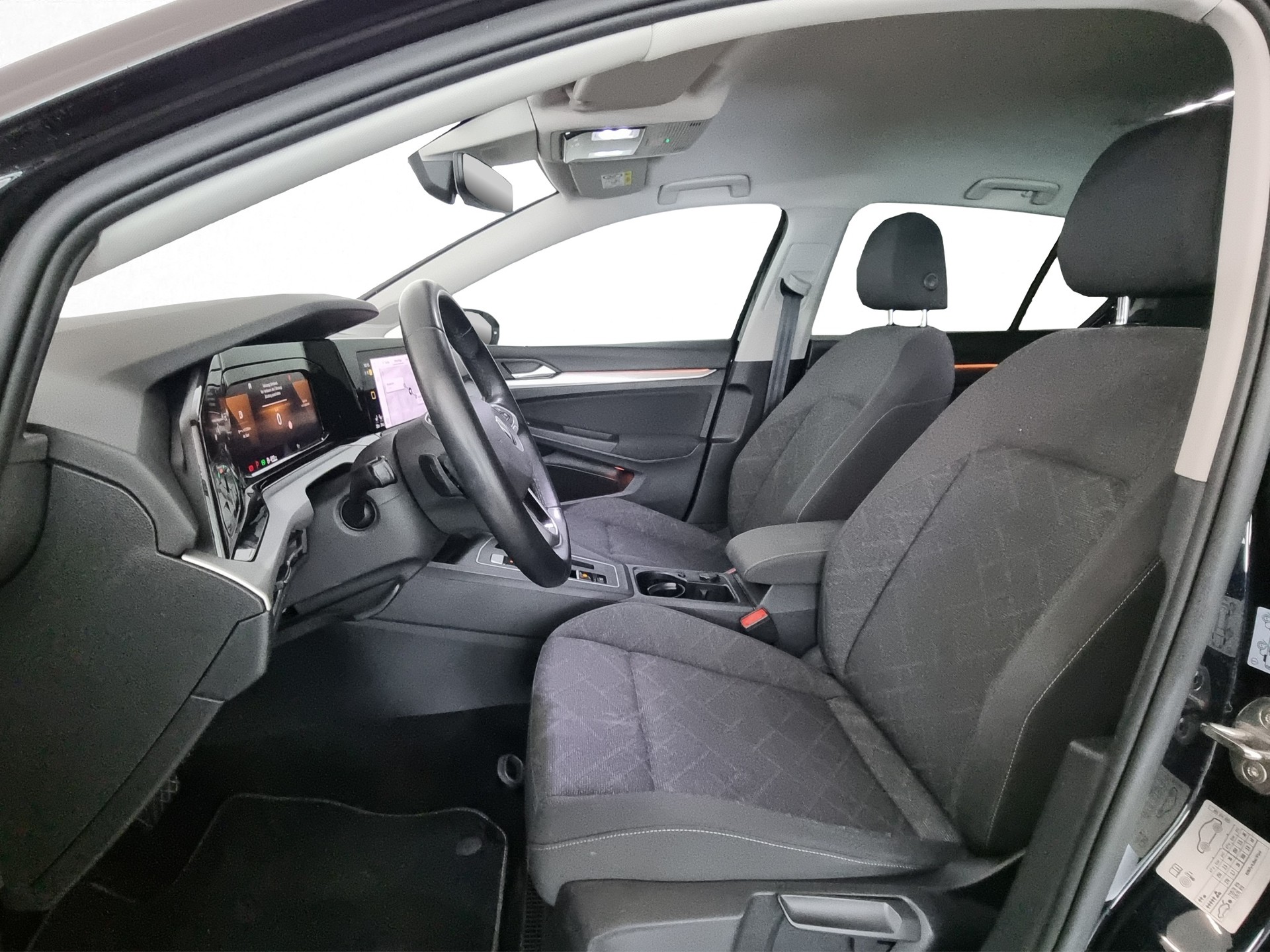 VW Golf 8 1.0 eTSI Life DSG-image-5