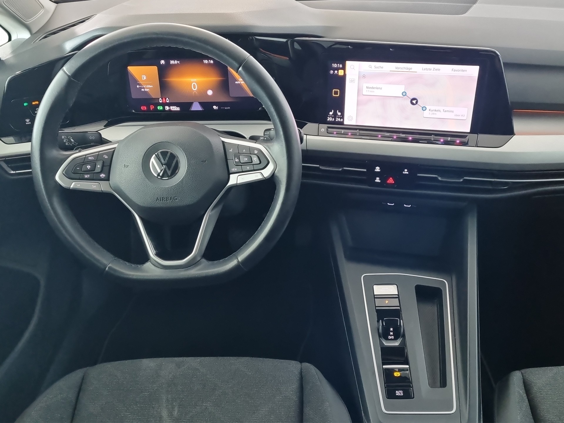 VW Golf 8 1.0 eTSI Life DSG-image-7