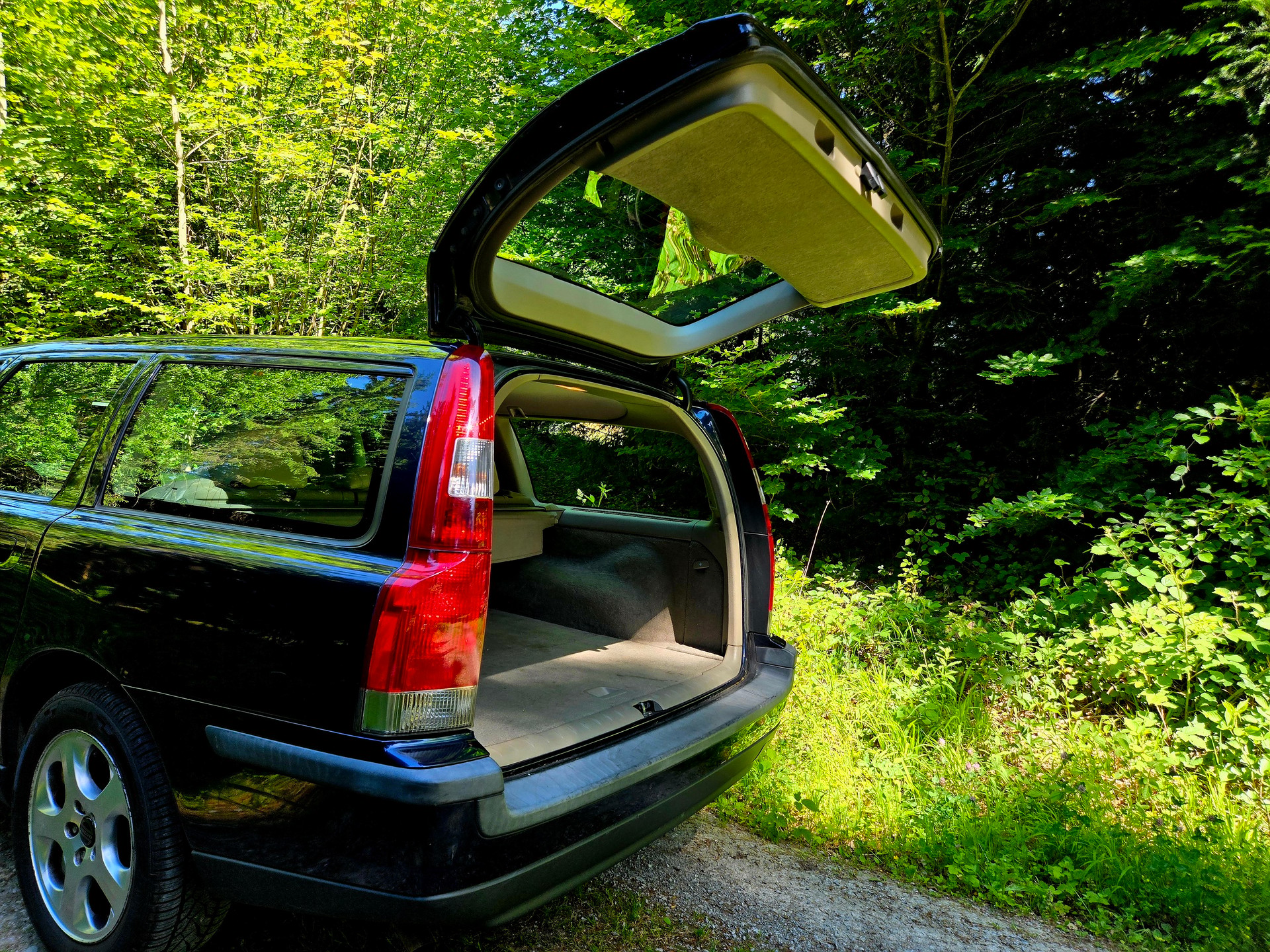 VOLVO V70 2.4-image-9