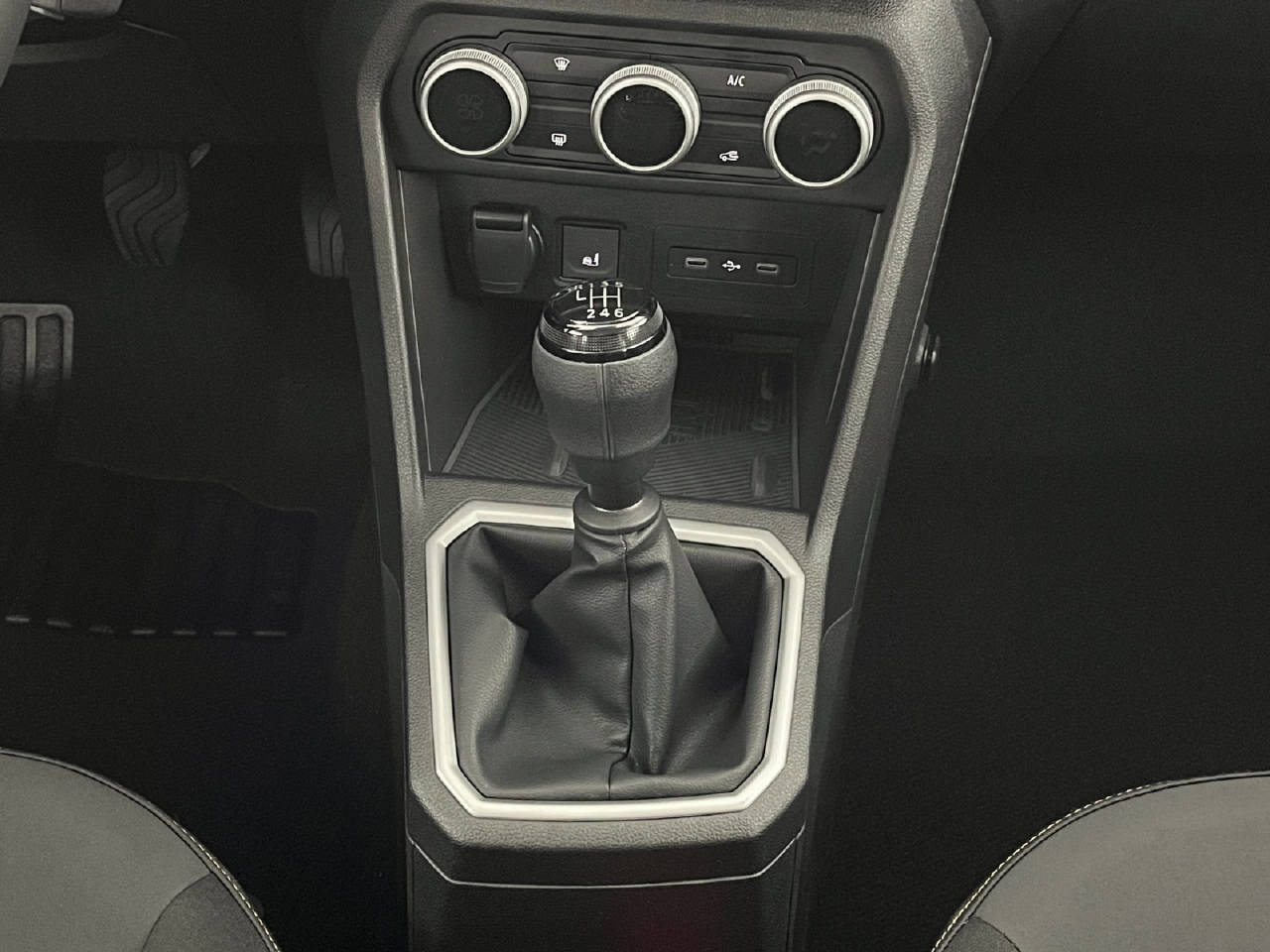 DACIA Jogger 1.0 TCe Extreme-image-13