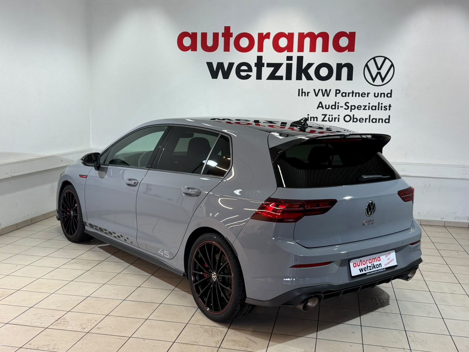 VW Golf 2.0 TSI GTI Clubsport 45 DSG-showroom-element-2