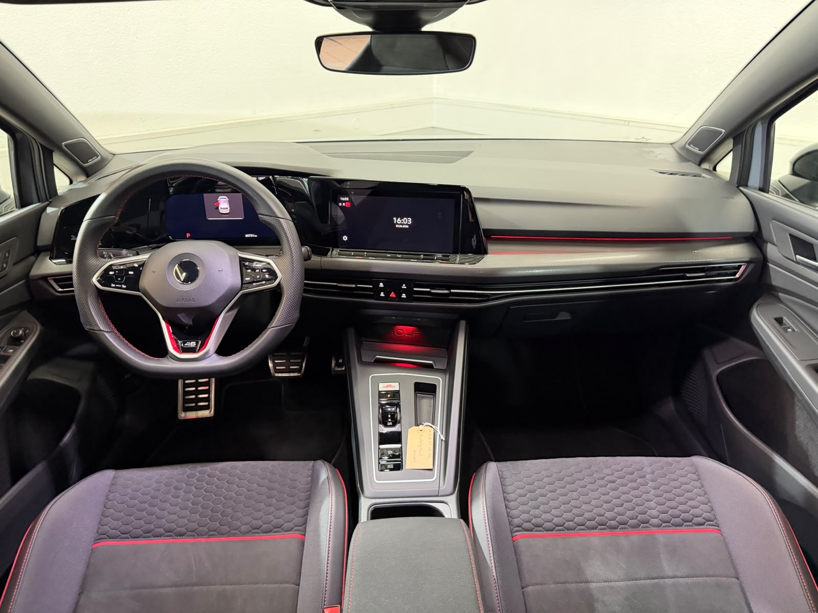 VW Golf 2.0 TSI GTI Clubsport 45 DSG-image-6