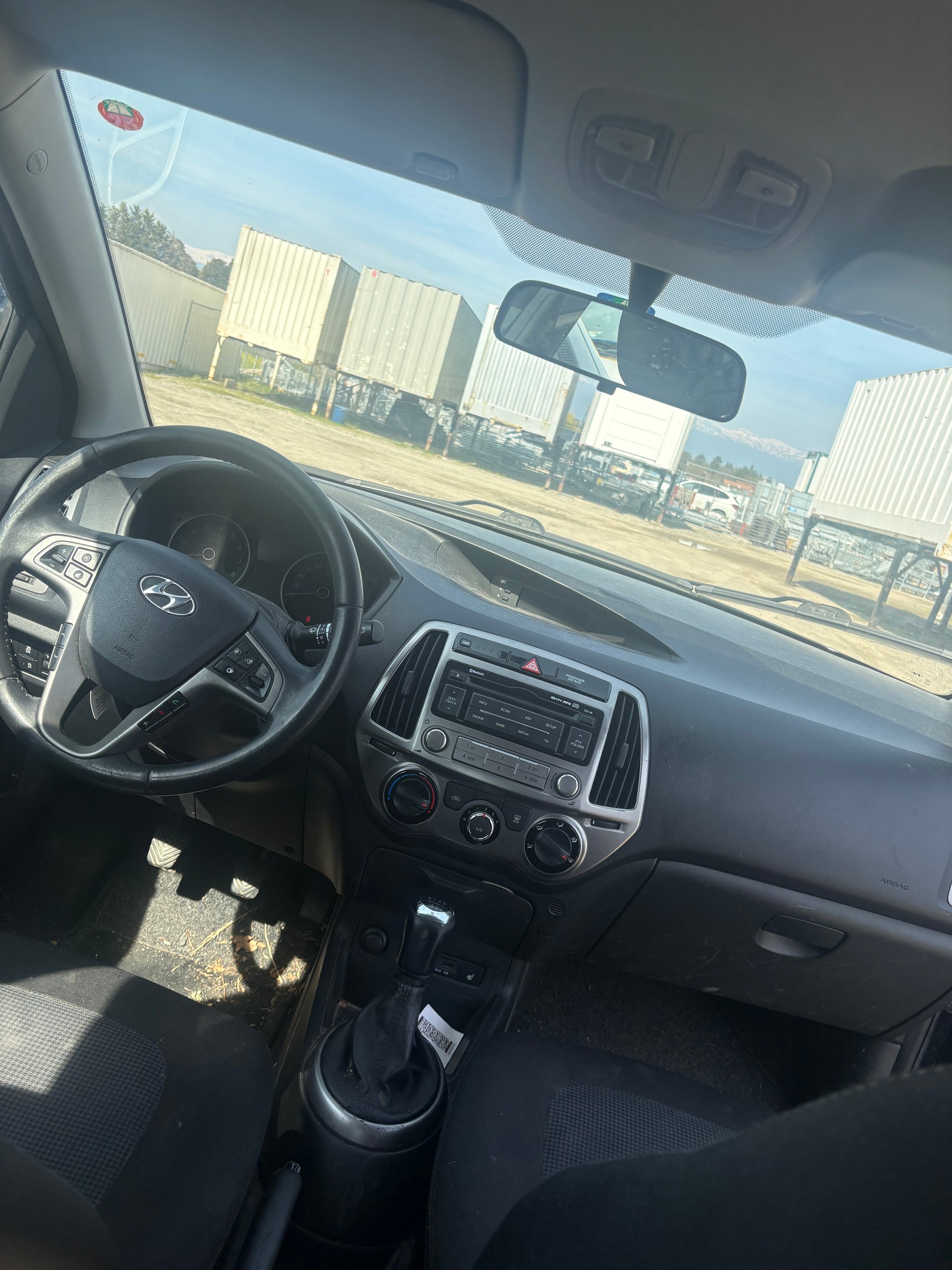 HYUNDAI i20 1.4 Style-image-2