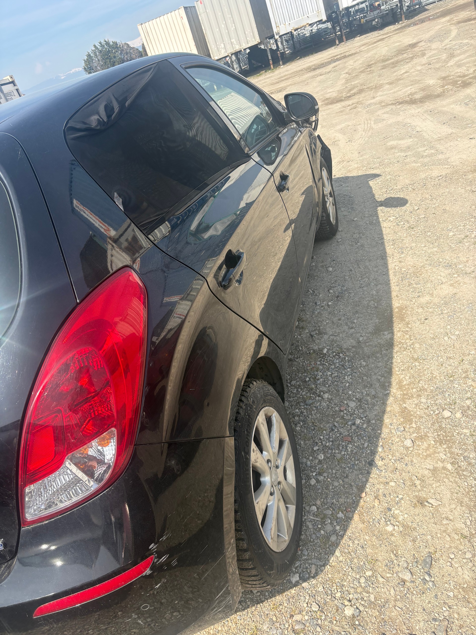 HYUNDAI i20 1.4 Style-image-4