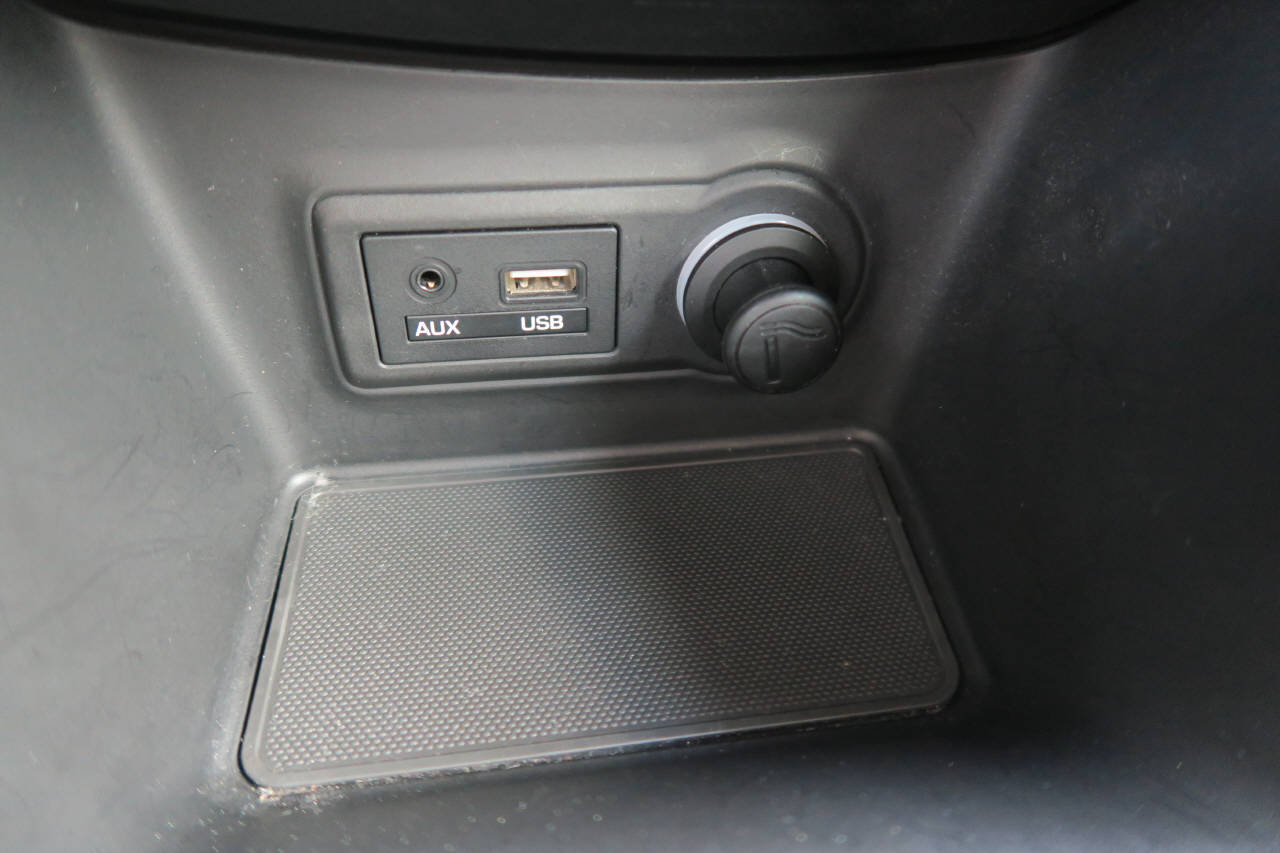 HYUNDAI ix20 1.6 Amplia-image-9
