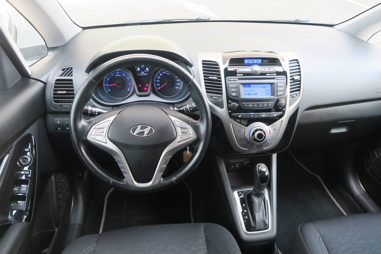 HYUNDAI ix20 1.6 Amplia-image-4